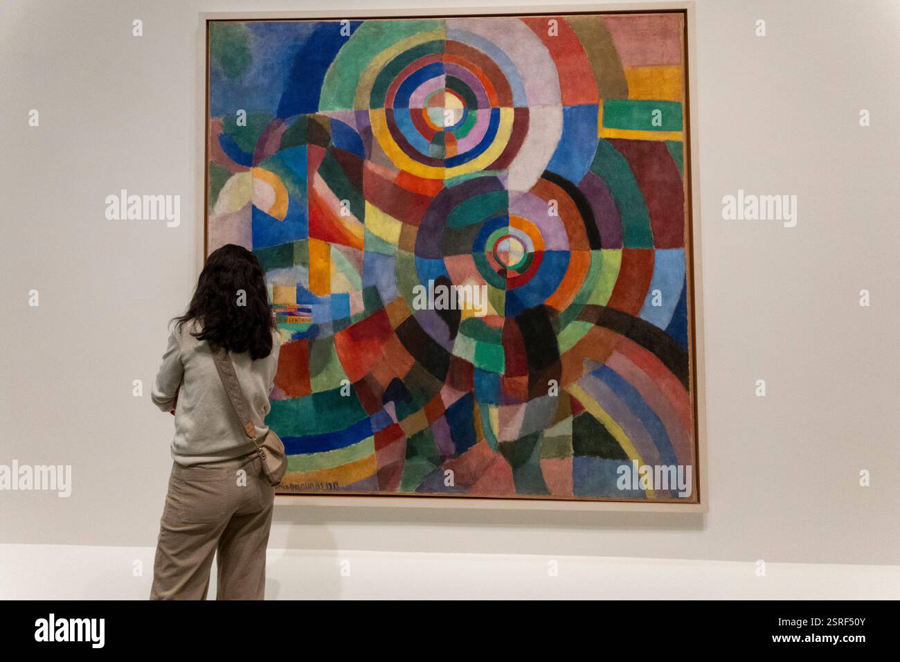 Prismes électriques, peinture à l'huile orphiste créée en 1914 par l'artiste russe Sonia Delaunay. Exposition sur l'orphisme, Musée Guggenheim, New York. Banque D'Images