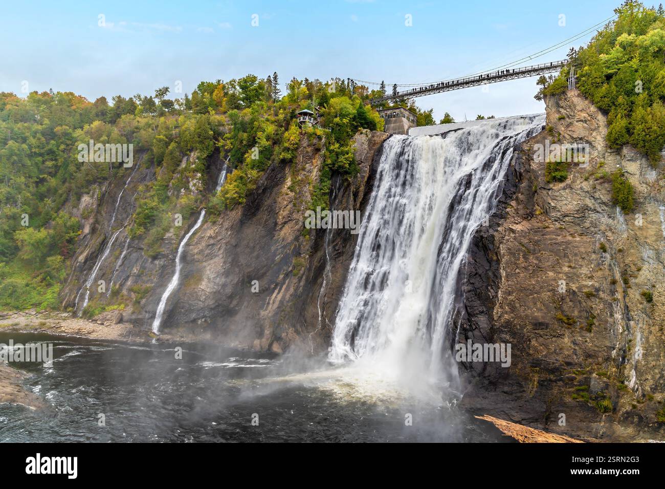 Une vue vers les chutes Montmorency près de Québec, Canada à l'automne Banque D'Images
