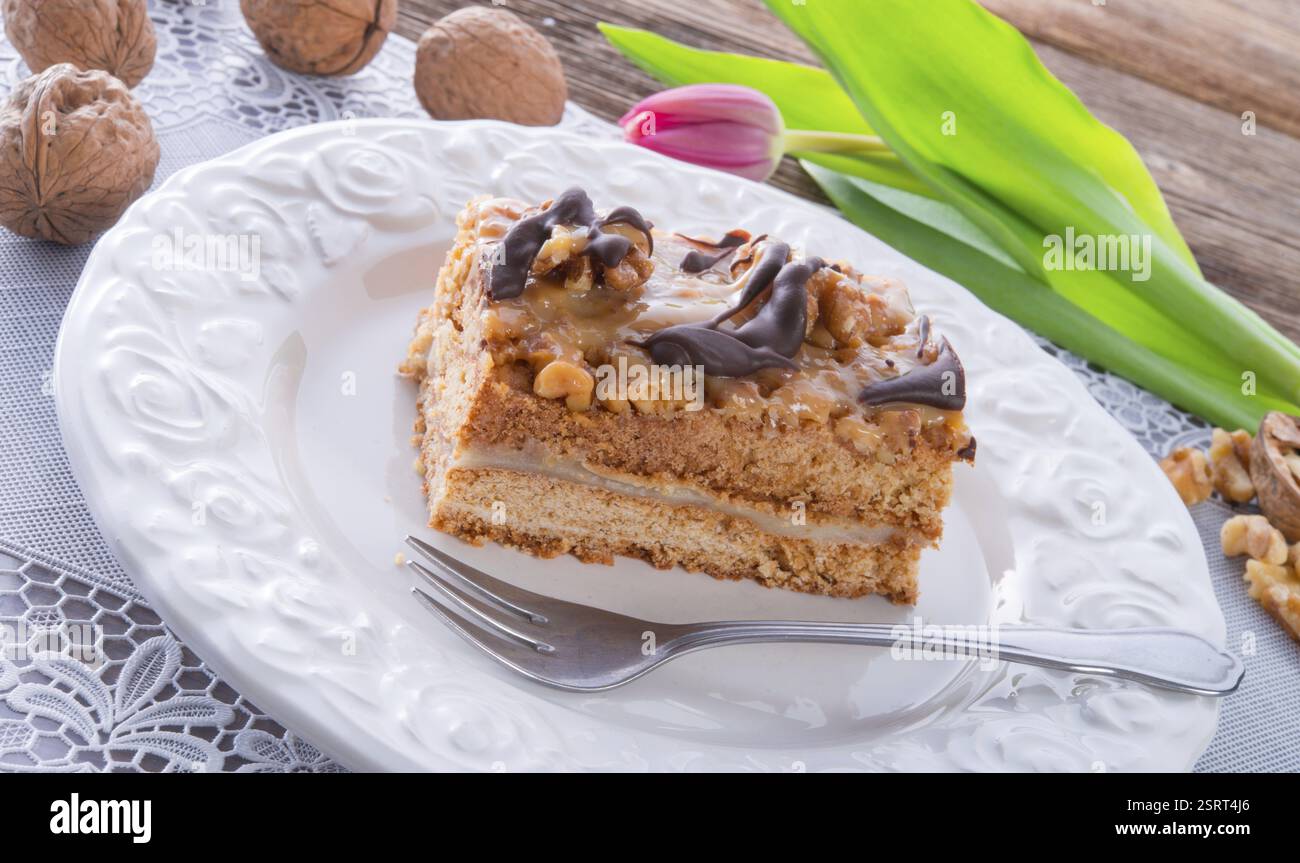 Gâteau au caramel aux noix Banque D'Images