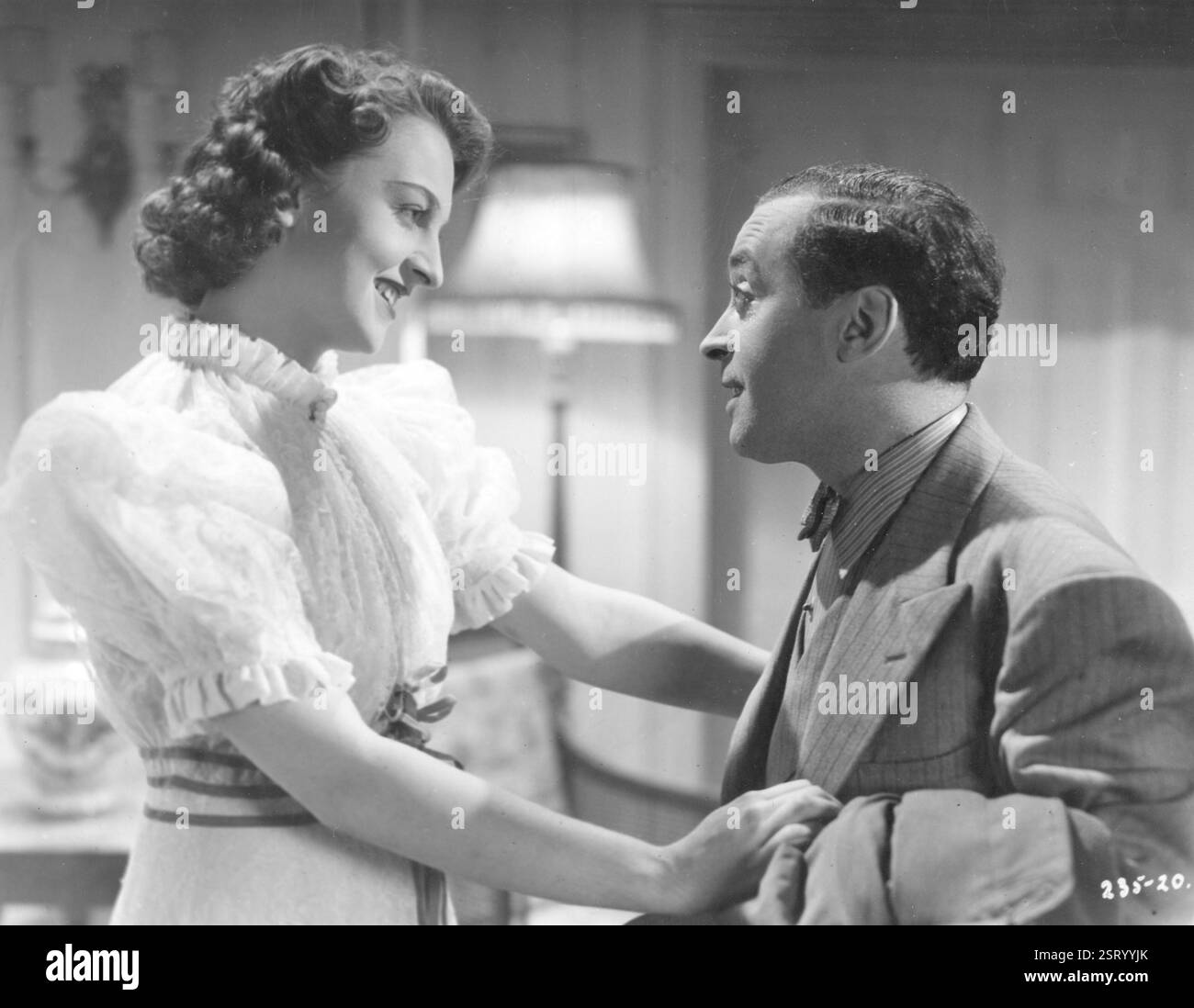 SOYONS CÉLÈBRES [BR 1939] PILOTE BETTY, JIMMY O'DEA date : 1939 Banque D'Images