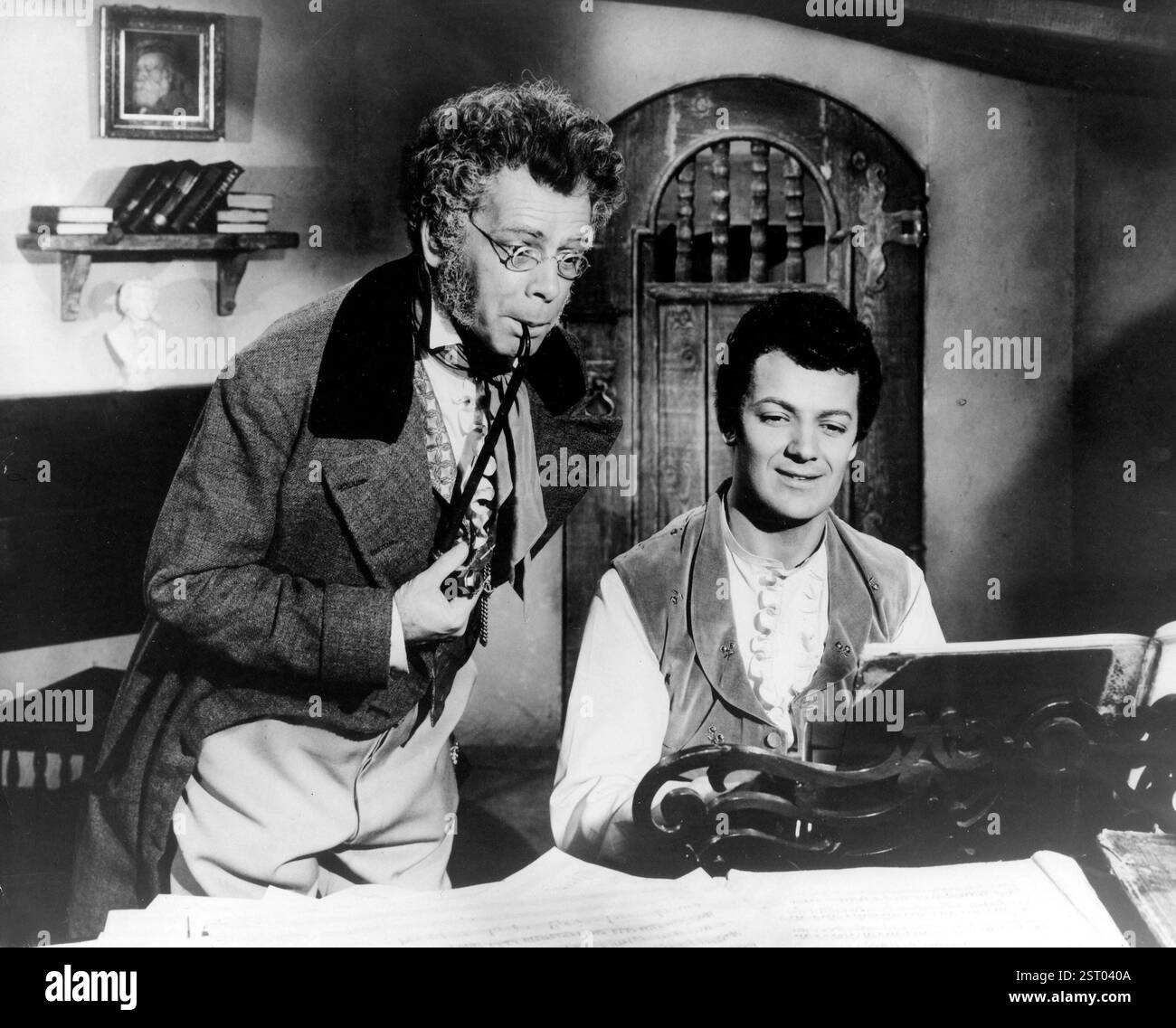 UNE CHANSON POUR SE SOUVENIR DE PAUL MUNI, CORNEL WILDE DANS LE RÔLE DE FREDERIC CHOPIN UNE CHANSON POUR SE SOUVENIR date : 1945 Banque D'Images