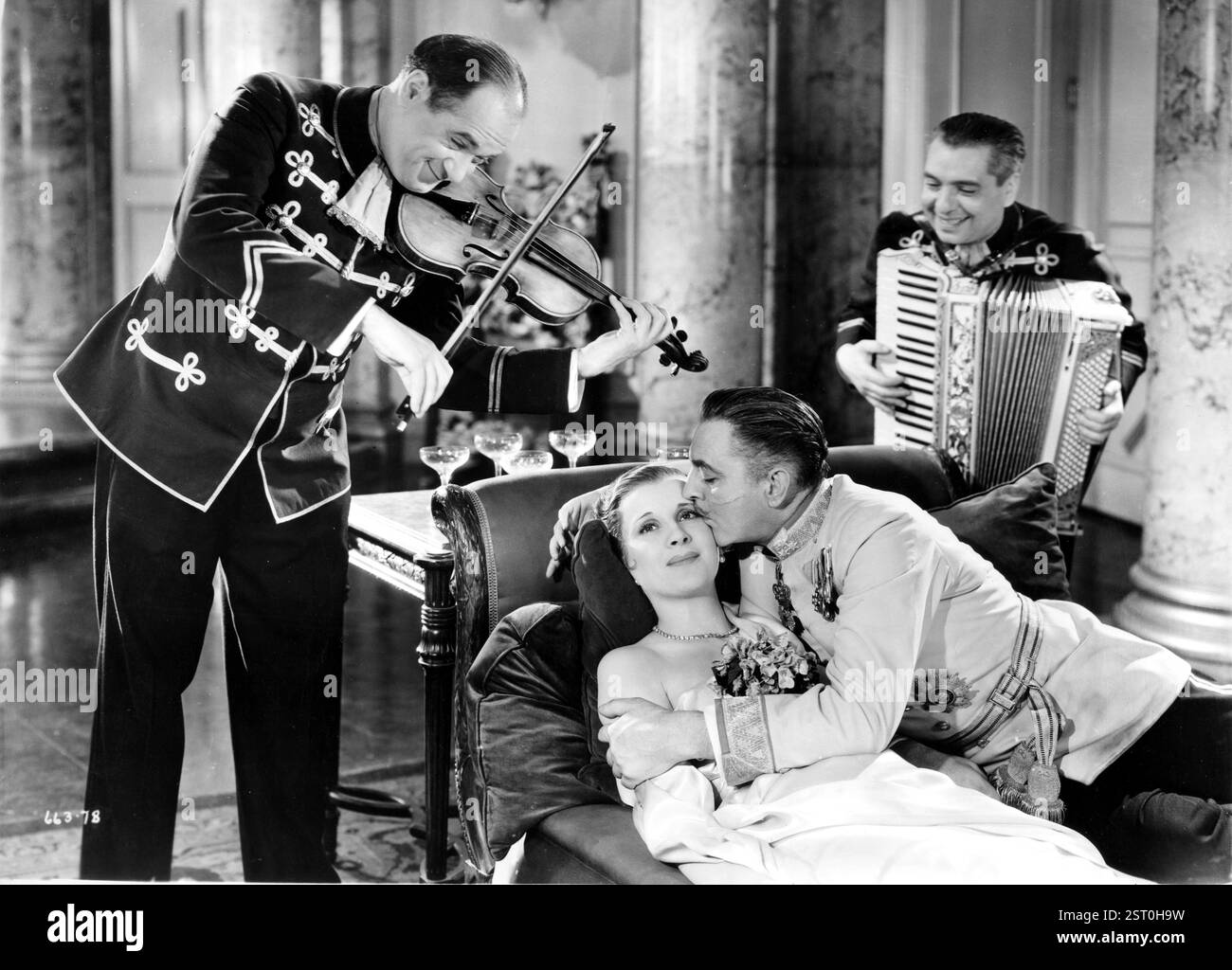 RETROUVAILLES À VIENNE [US 1933] DIANA WYNYARD, JOHN BARRYMORE date : 1933 Banque D'Images