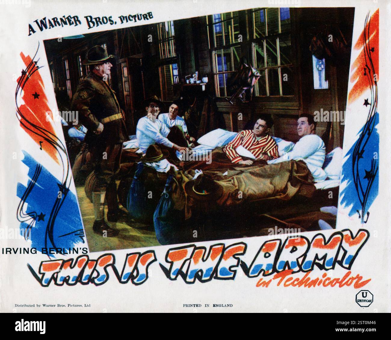 C'EST L'ARMÉE [US 1943] [L-R] [?] ALAN HALE [debout, [?], [?], RONALD REAGAN [pyjama rouge et blanc], GEORGE TOBIAS date : 1943 Banque D'Images
