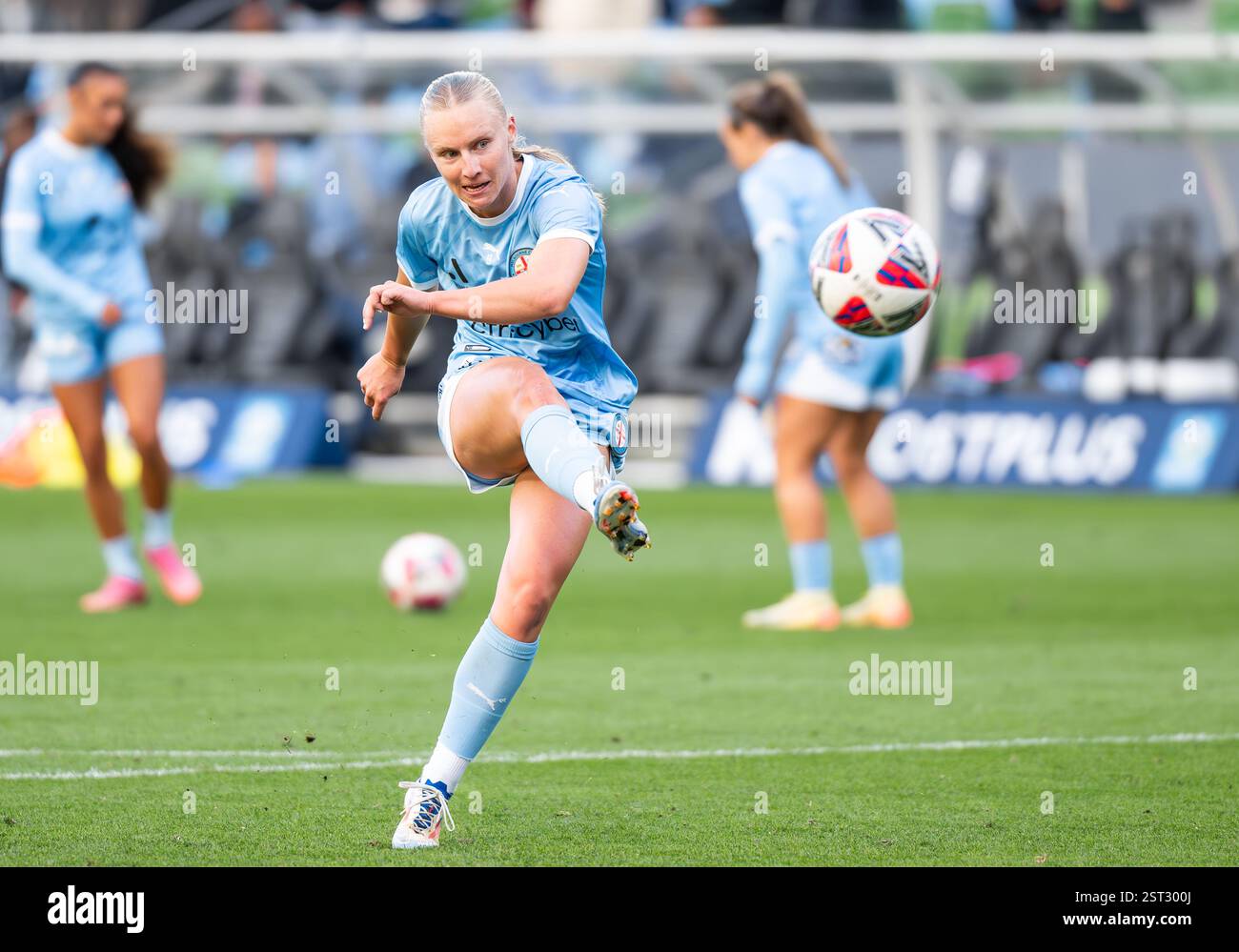 Melbourne, Australie. 15 février 2025. Holly McNamara de Melbourne City vue en action lors du match féminin des ligues A entre le Melbourne City FC et le Sydney FC à AAMI Park. Score final : Melbourne City FC 2 - 1 Sydney FC (photo Olivier Rachon/SOPA images/SIPA USA) crédit : SIPA USA/Alamy Live News Banque D'Images