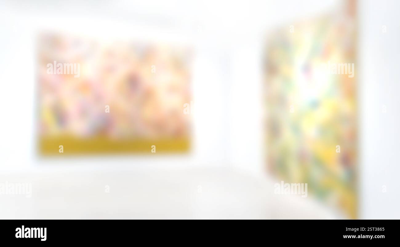 Galerie d'exposition d'art flou fond, peinture abstraite colorée sur fond blanc Banque D'Images