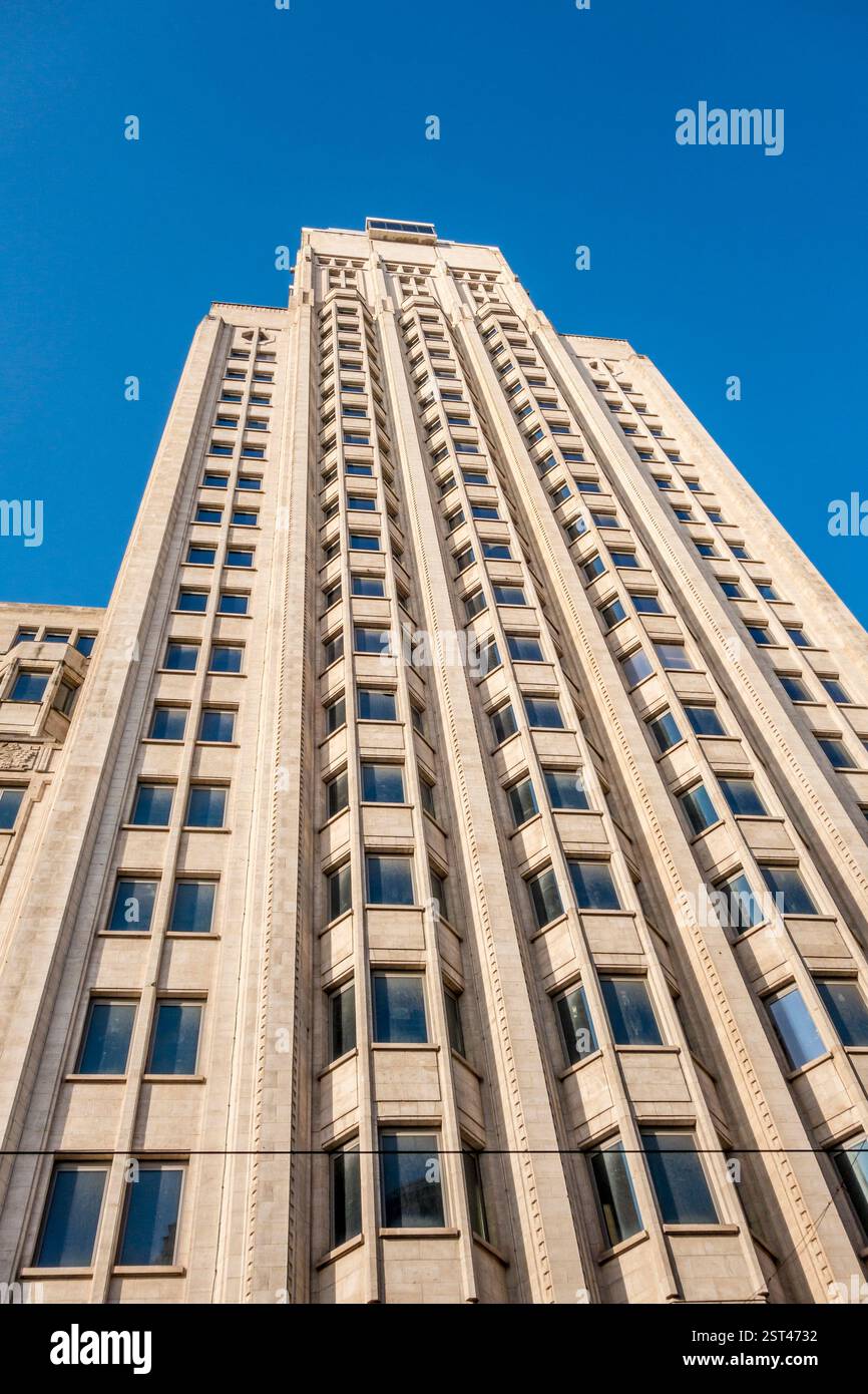 La Boerentoren (Tour des agriculteurs) à Anvers, Belgique. Construit en 1930, il a été l'un des premiers gratte-ciel en Europe, et est actuellement en cours de rénovation Banque D'Images
