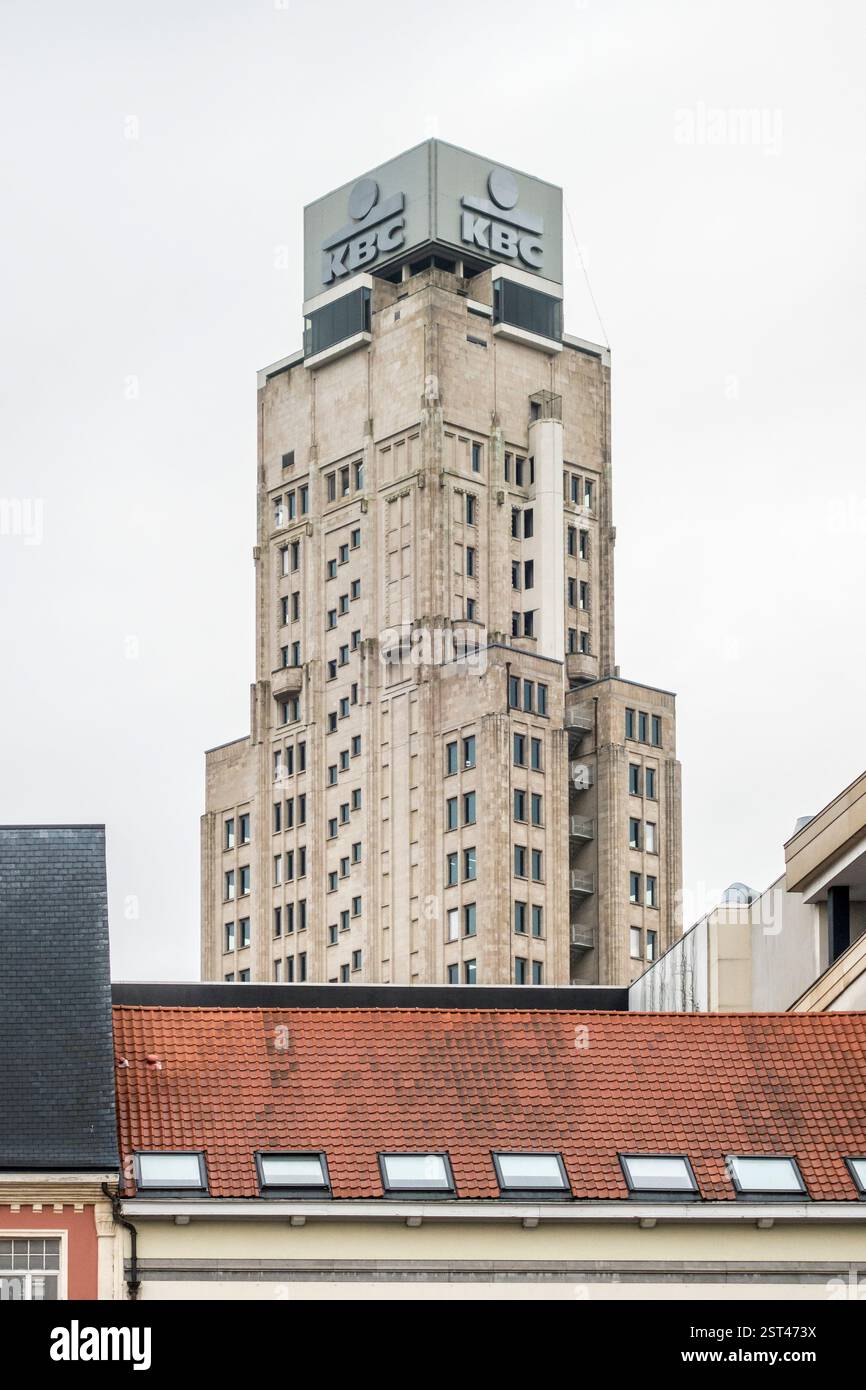 La Boerentoren (Tour des agriculteurs) à Anvers, Belgique. Construit en 1930, il a été l'un des premiers gratte-ciel en Europe, et est actuellement en cours de rénovation Banque D'Images