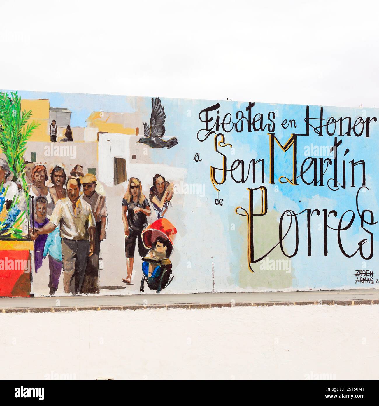 Murale communautaire colorée à l'église Martin de Porres, El Roque, Oliva, Fuerteventura, Îles Canaries, Espagne, UE. Prise hiver 2024 Banque D'Images