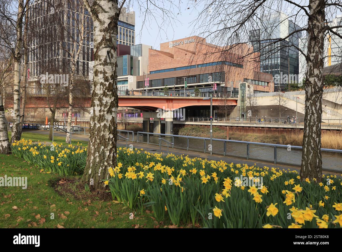 Le tout nouveau théâtre de danse, Sadler's Wells East, est maintenant ouvert, dans le cadre de la rive est, le nouveau quartier culturel du Queen Elizabeth Olympic Park, à Stratford, dans l'est de Londres, au Royaume-Uni Banque D'Images