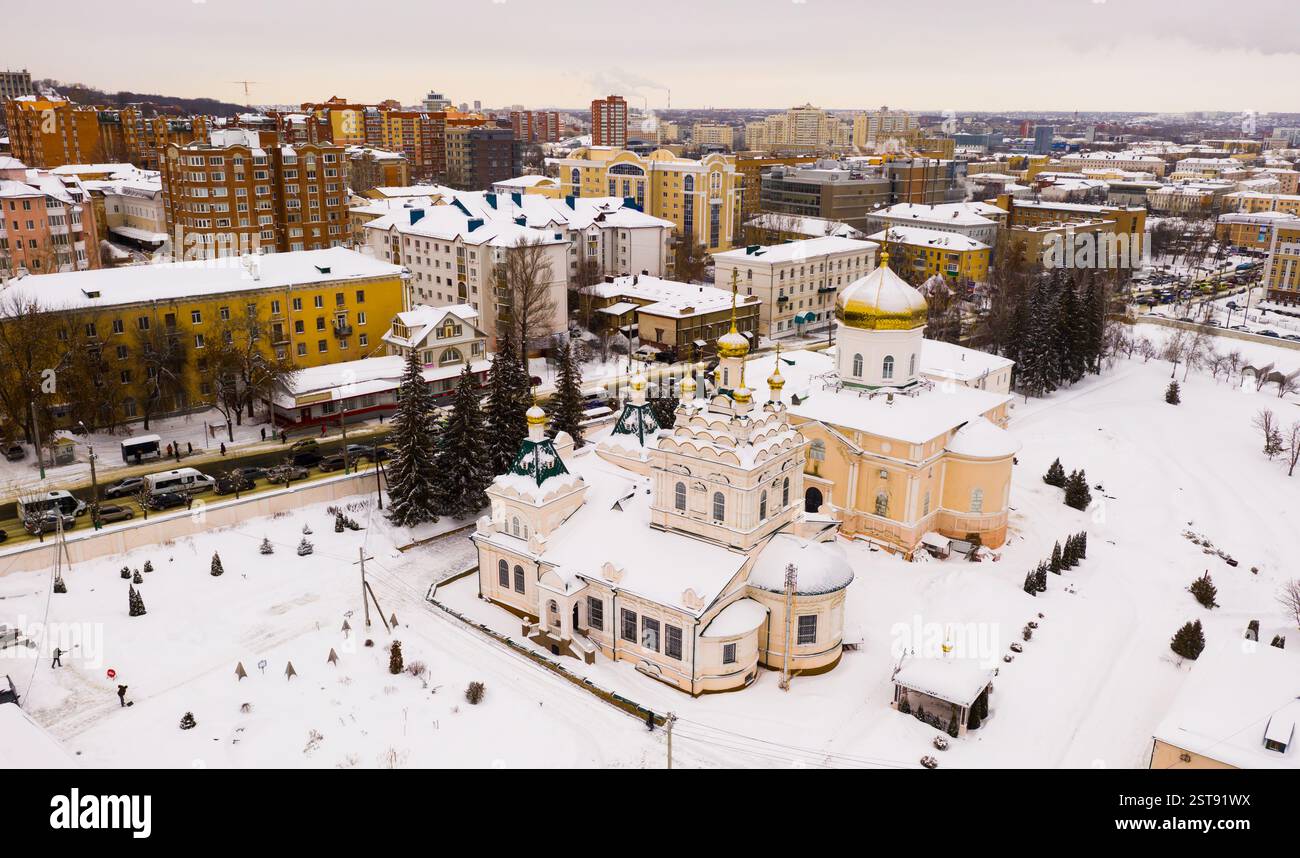 Vue aérienne du couvent de la Sainte Trinité de Penza le jour d'hiver Banque D'Images