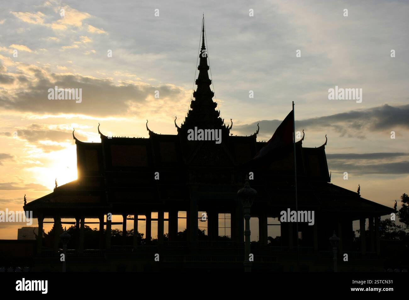 Silhouette de Moonlight Pavailion Ar coucher de soleil, Royal Banque D'Images