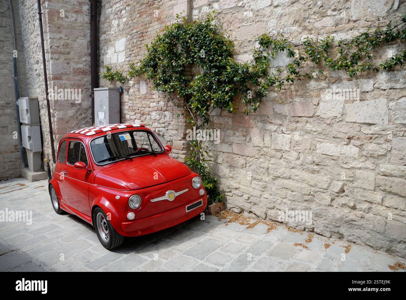 Voiture Rouge italienne Banque D'Images