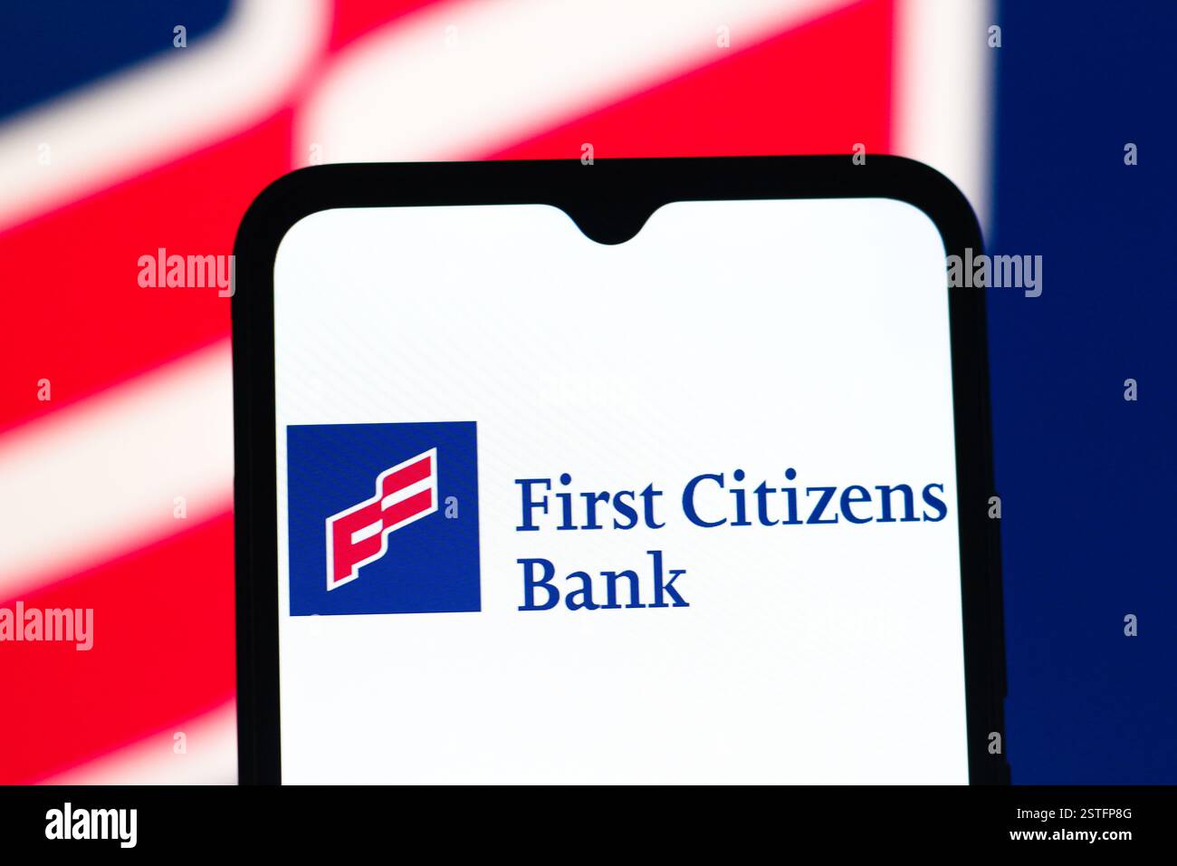 Dans cette illustration photo, le logo de la première Citizens Bank est affiché sur un écran de smartphone. Banque D'Images