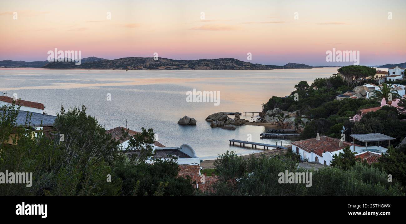Une image de la mer de Porto Rafael en Sardaigne, Italie, Europe Banque D'Images