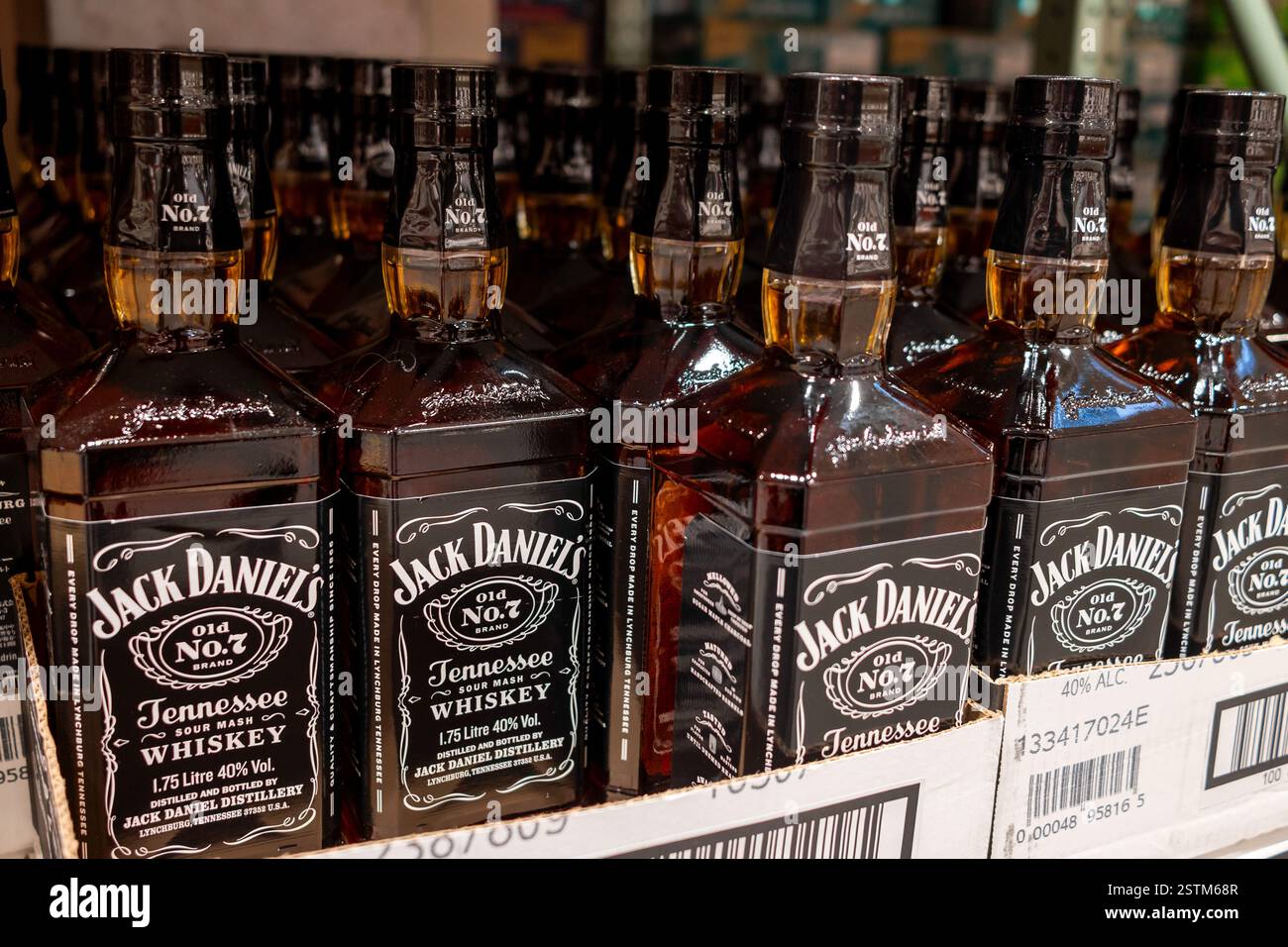 Bouteilles de Jack Daniel's Whisky sur l'étagère de l'épicerie Banque D'Images