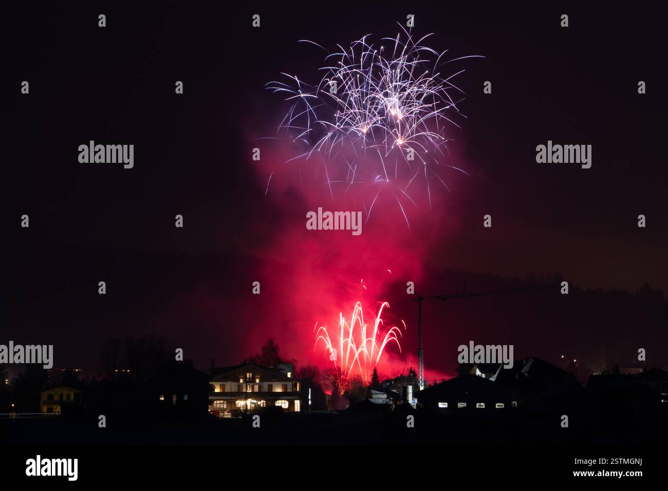 Spectacle de festival de feux d'artifice fiocchi di luce à asiago Banque D'Images
