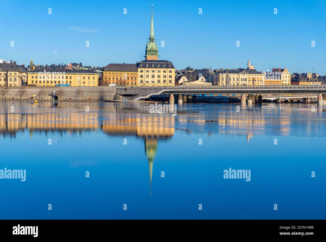 Riddarfjärden et la vieille ville, Stockholm. Banque D'Images