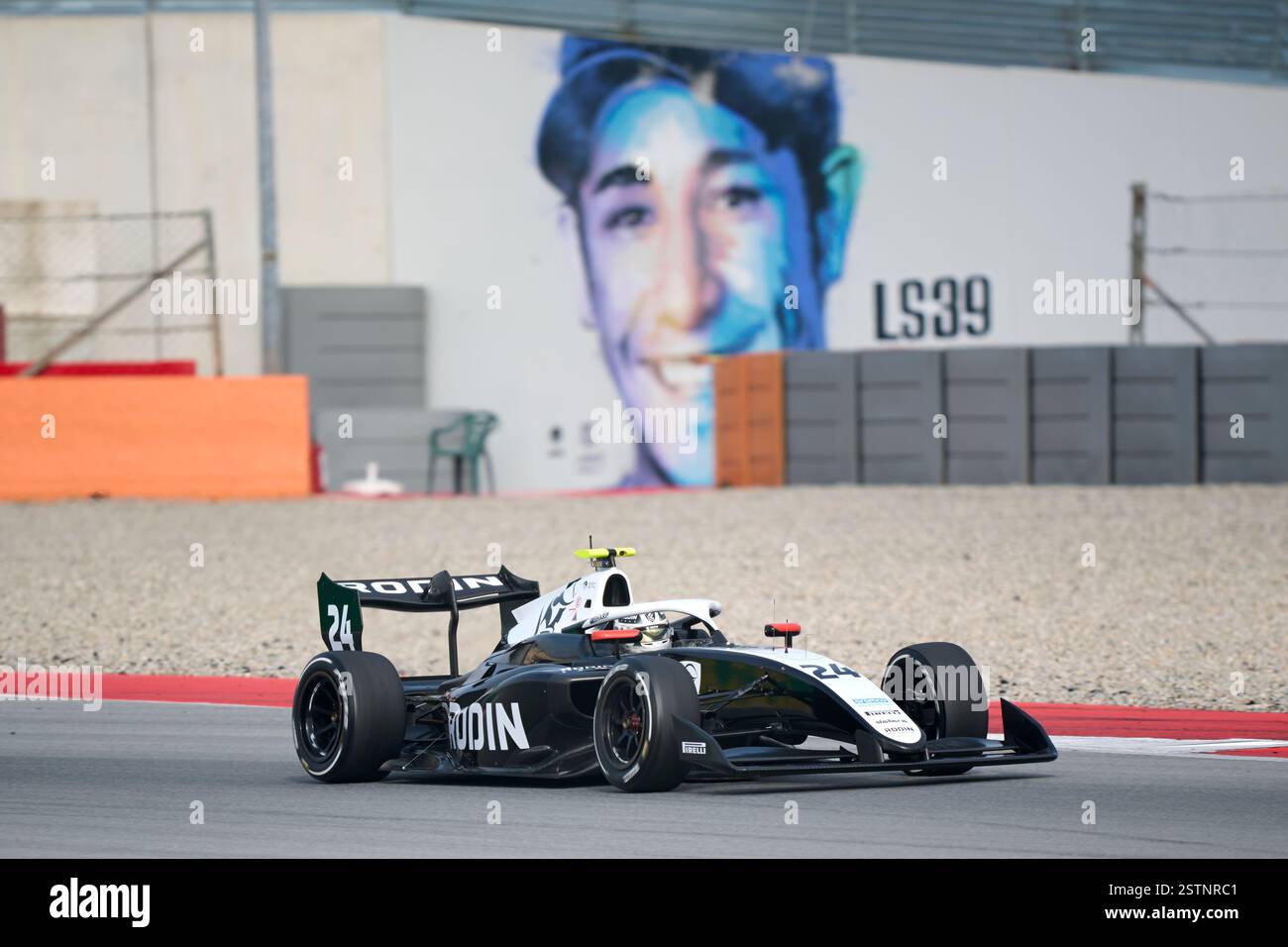 BARCELONE, ESPAGNE - 19 FÉVRIER : Louis Sharp, australien, et Rodin Motorsport (24 ans) roulent sur piste lors des essais de formule 3 sur le circuit de Barcelona-Catalunya le 19 février 2025 à Barcelone, Espagne. (Photo de Pablo Rodriguez/Quality Sport images) Banque D'Images