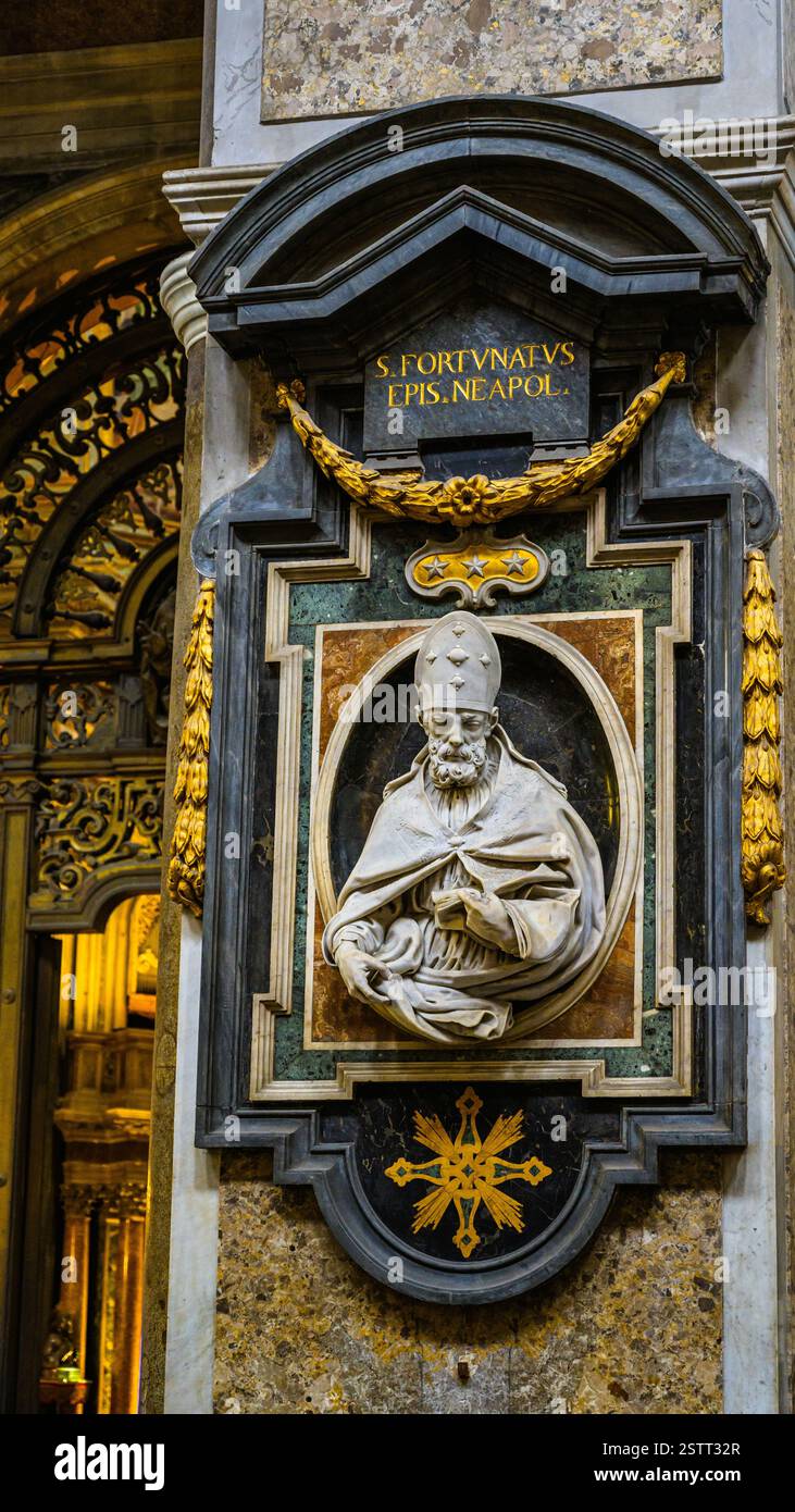 Cathédrale Santa Maria Assunta, Naples, Campanie, Italie, Europe Banque D'Images