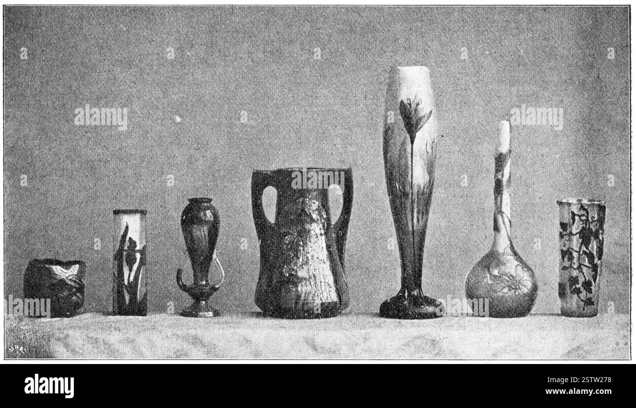 Divers cristaux et maiolica vases. Illustration du 19e siècle. Allemagne. Arrière-plan blanc. Banque D'Images