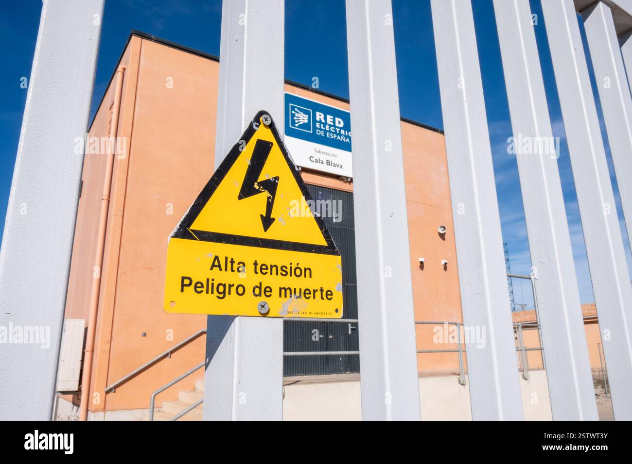 Avertissement de haute tension avec danger de mort Banque D'Images