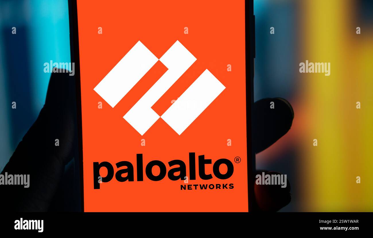 Dhaka, Bangladesh- 07 août 2024 : le logo Palo Alto Networks est affiché sur le smartphone. Palo Alto Networks est un leade de cybersécurité Banque D'Images
