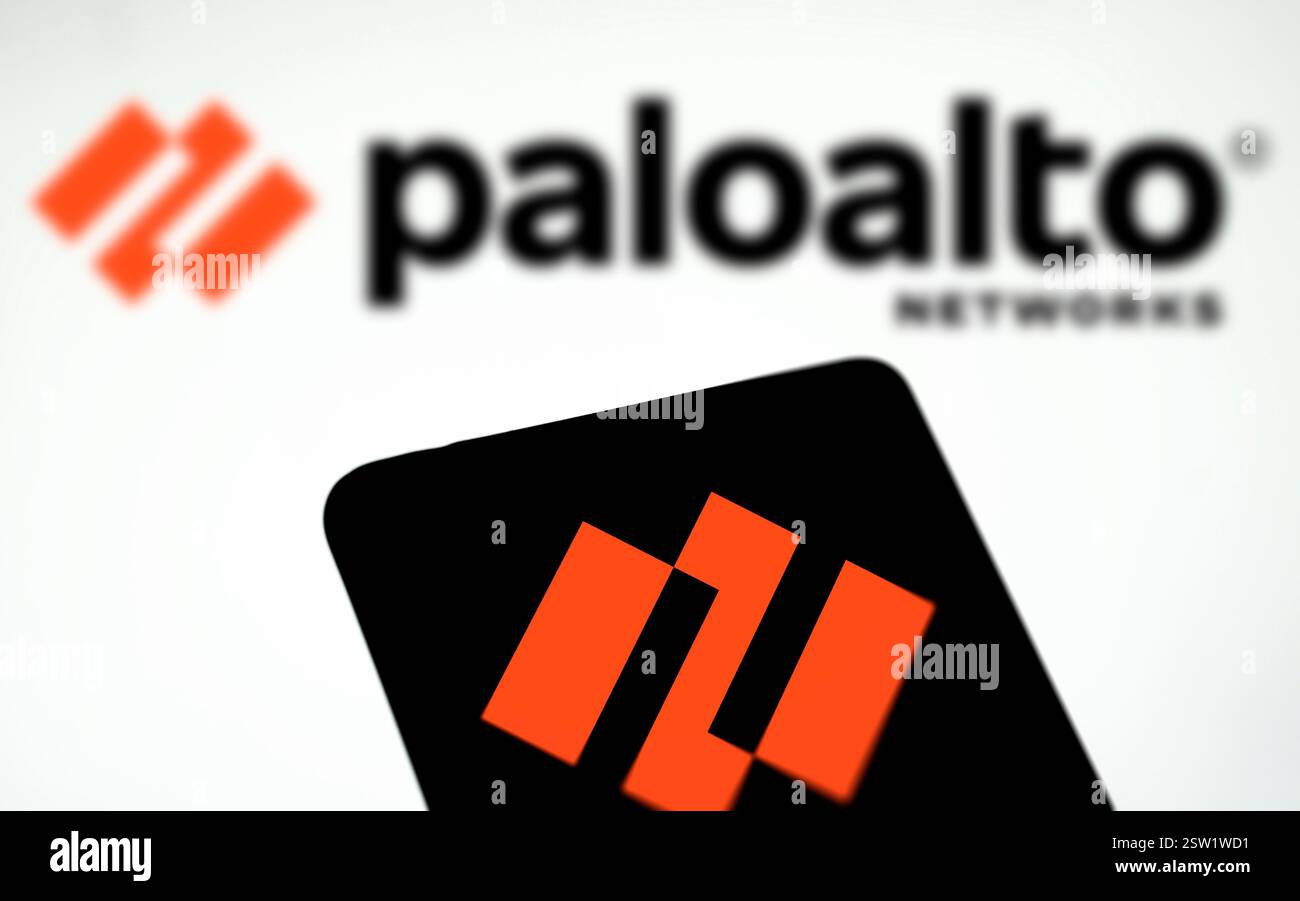 Dhaka, Bangladesh- 07 août 2024 : le logo Palo Alto Networks est affiché sur le smartphone. Palo Alto Networks est un leade de cybersécurité Banque D'Images
