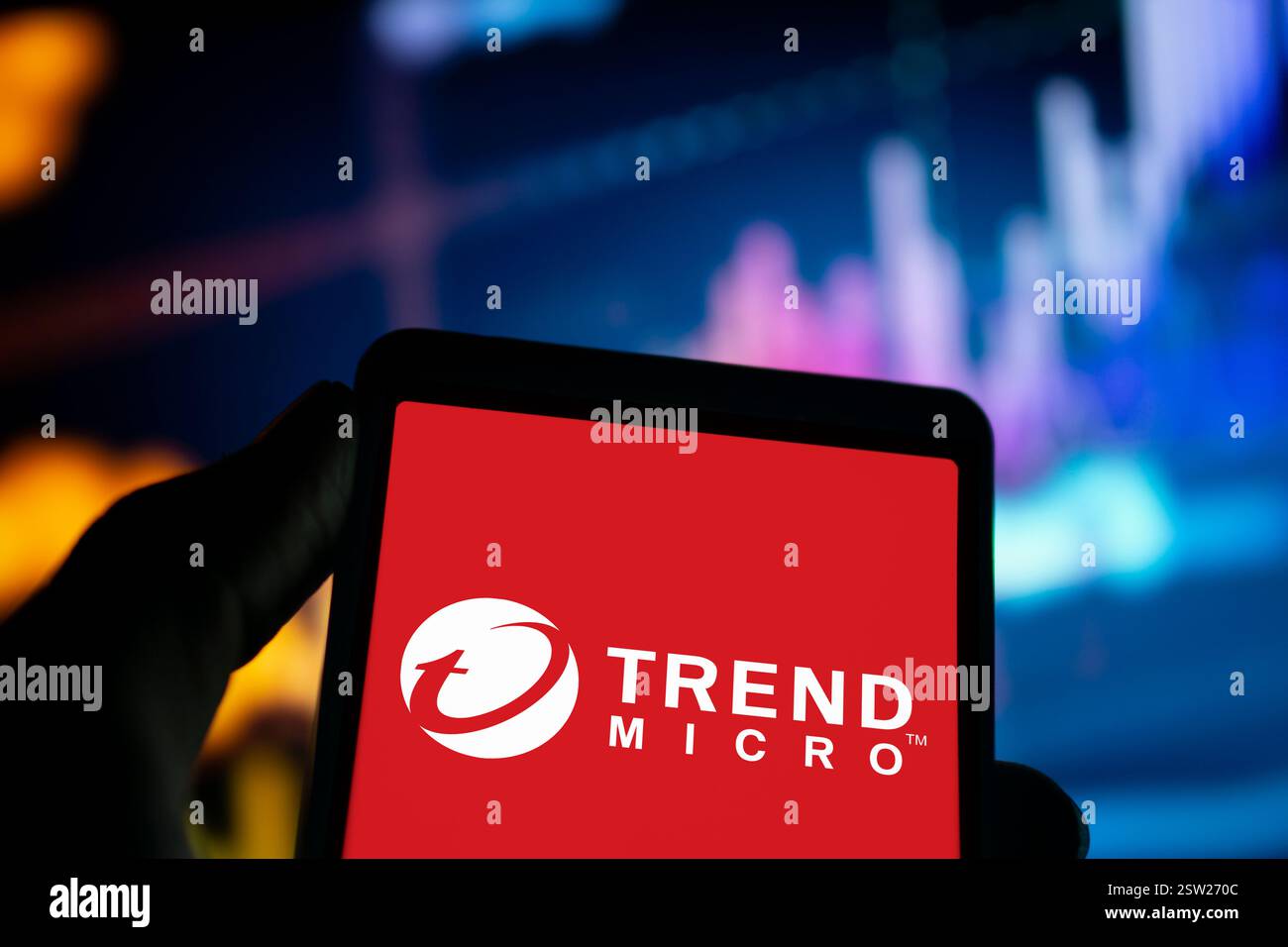 Dhaka, Bangladesh- 09 août 2024 : le logo Trend Micro Inc. est affiché sur le smartphone. Trend Micro Inc â est un cyb américain-JapaneseÂ Banque D'Images