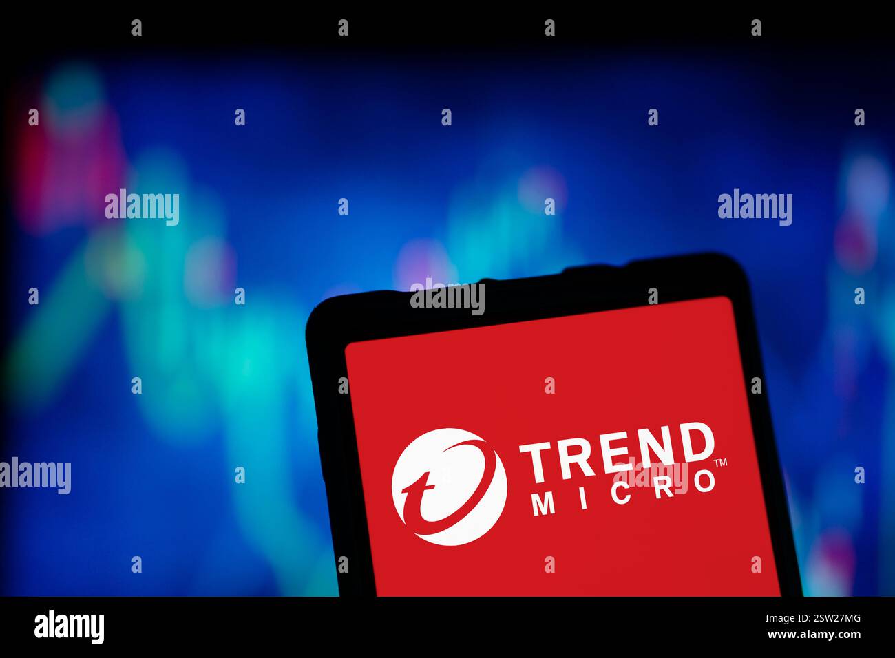 Dhaka, Bangladesh- 09 août 2024 : le logo Trend Micro Inc. est affiché sur le smartphone. Trend Micro Inc â est un cyb américain-JapaneseÂ Banque D'Images