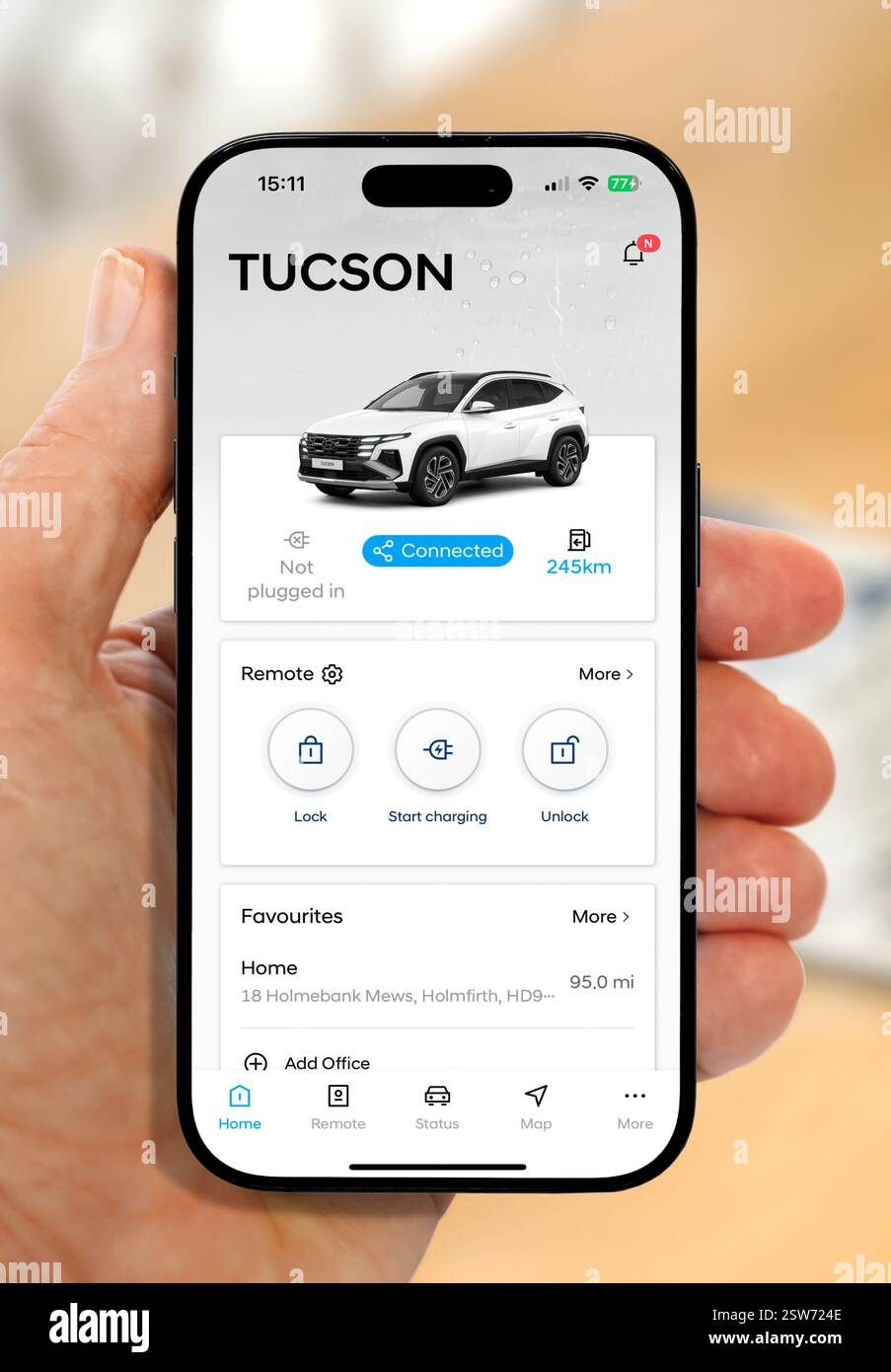 L'application Hyundai BlueLink sur un iPhone 16 plus Banque D'Images