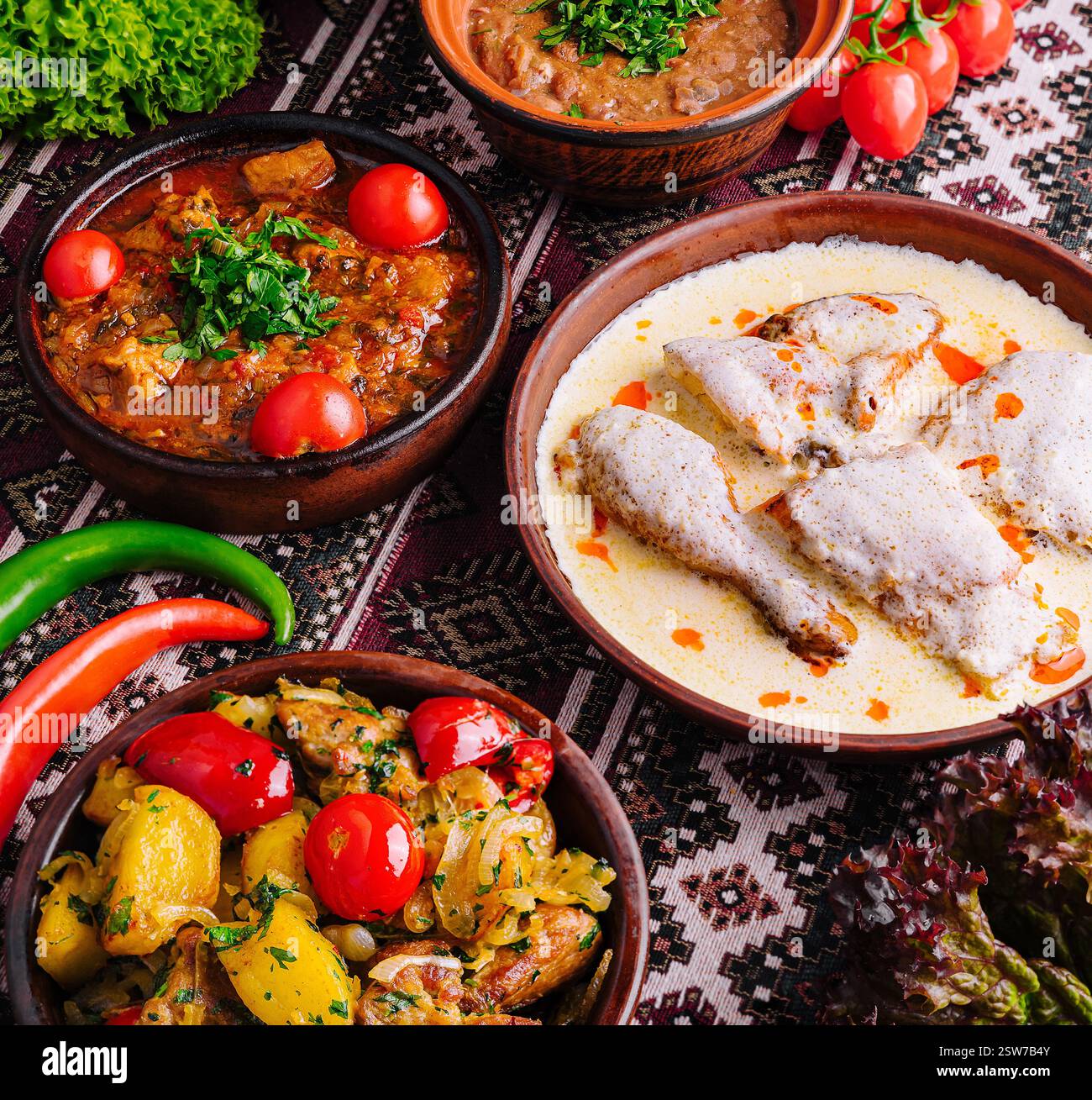 Assortiment de plats traditionnels d'europe orientale Banque D'Images