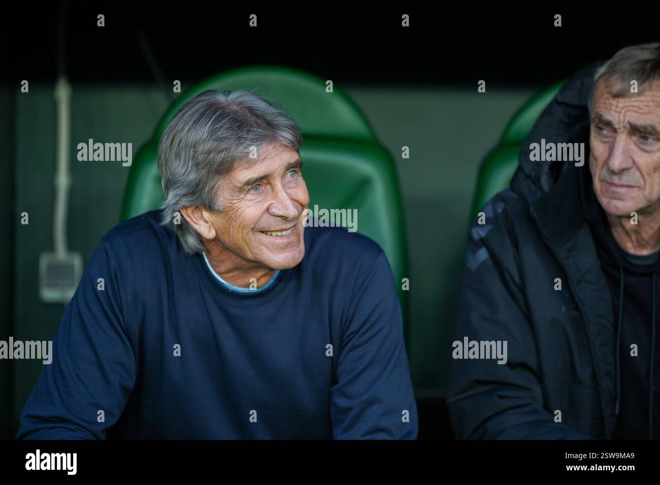 Manuel Pellegrini (entraîneur du Real Betis) lors du match de l'UEFA Conference League entre le Real Betis et KAA Gent, à Benito Villamarin le 20 février 2025 in Banque D'Images