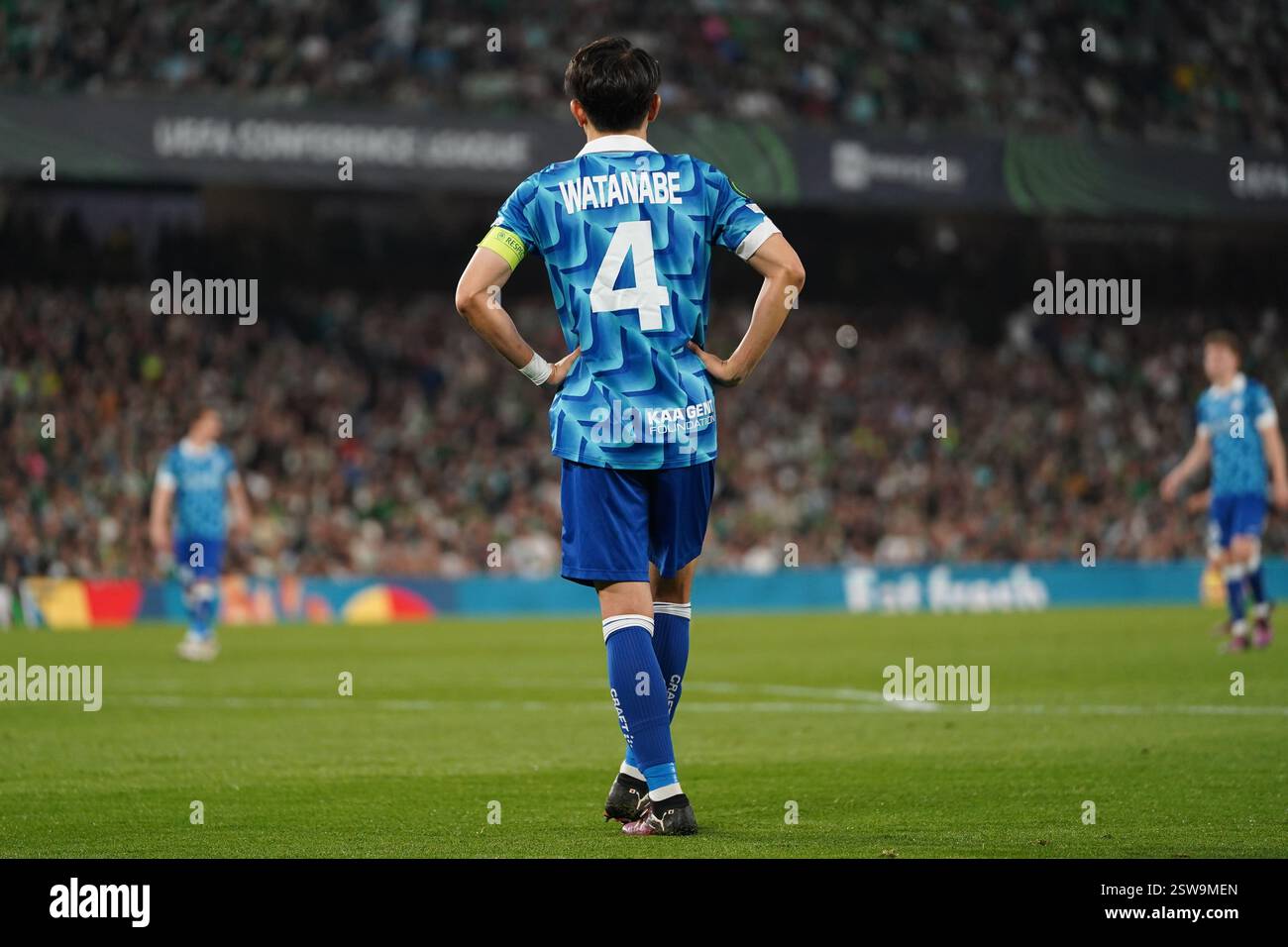 Tsuyoshi Watanabe (KAA Gent) lors du match de l'UEFA Conference League entre le Real Betis et le KAA Gent, à Benito Villamarin le 20 février 2025 à Séville Banque D'Images