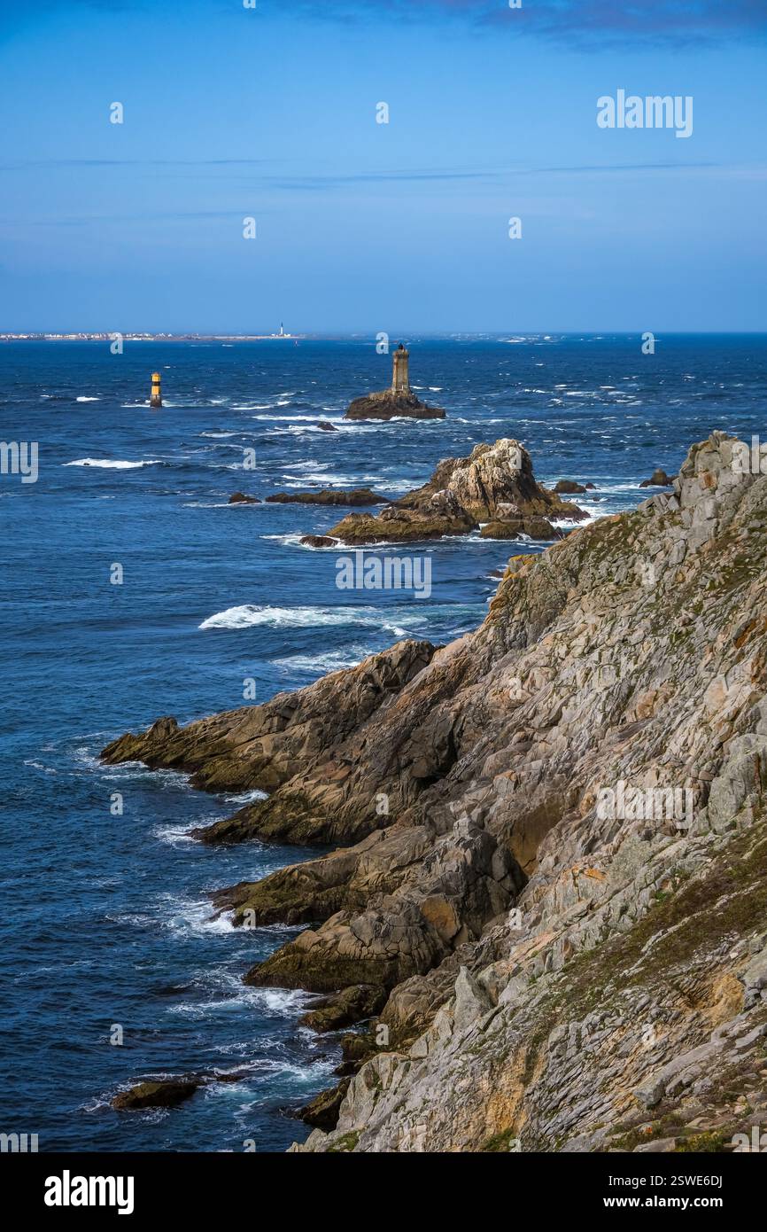 03.09.2024, France, Bretagne, Plogoff - Cap pointe du Raz, le sentier ...
