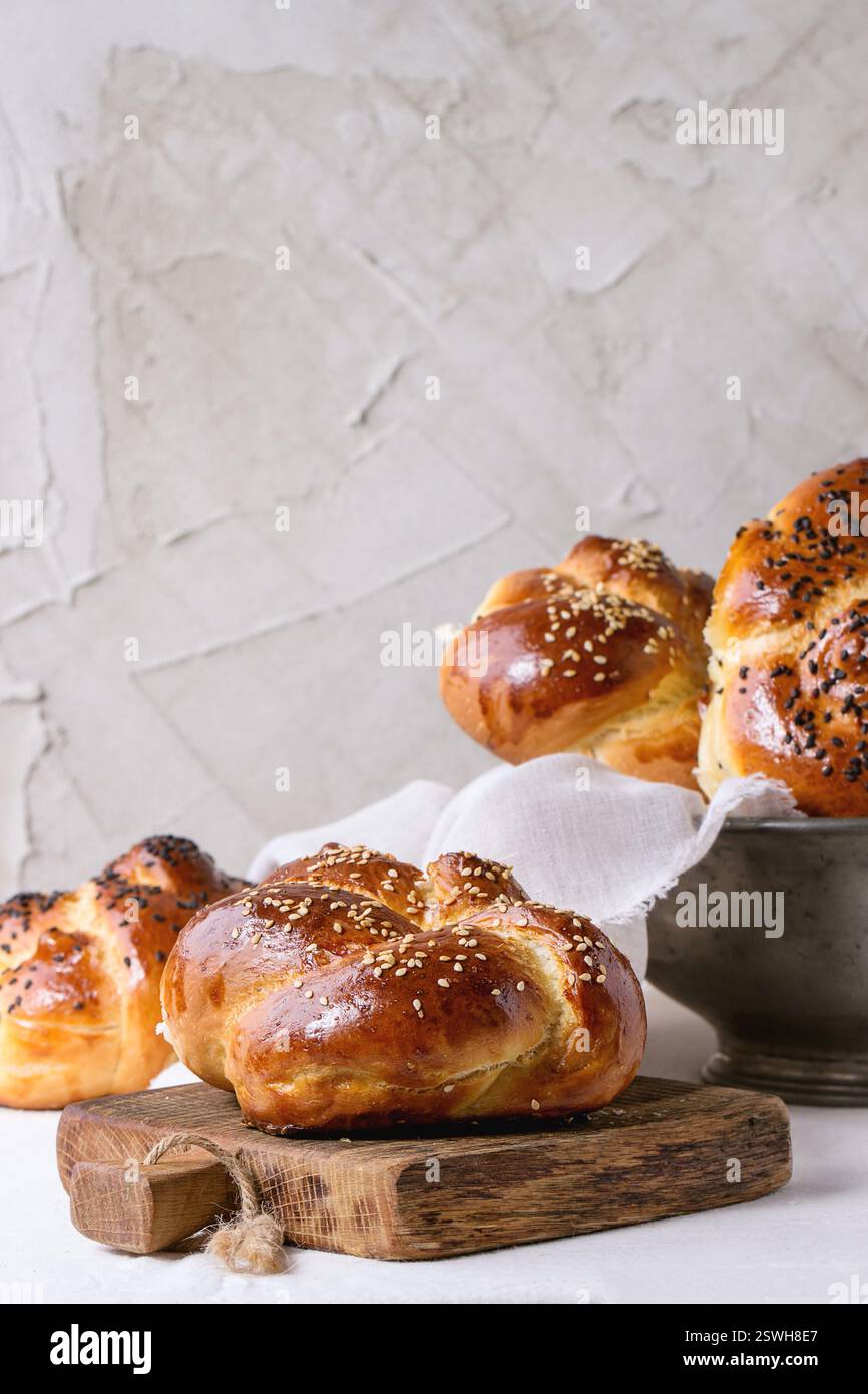 Pain Challah ronde Banque D'Images