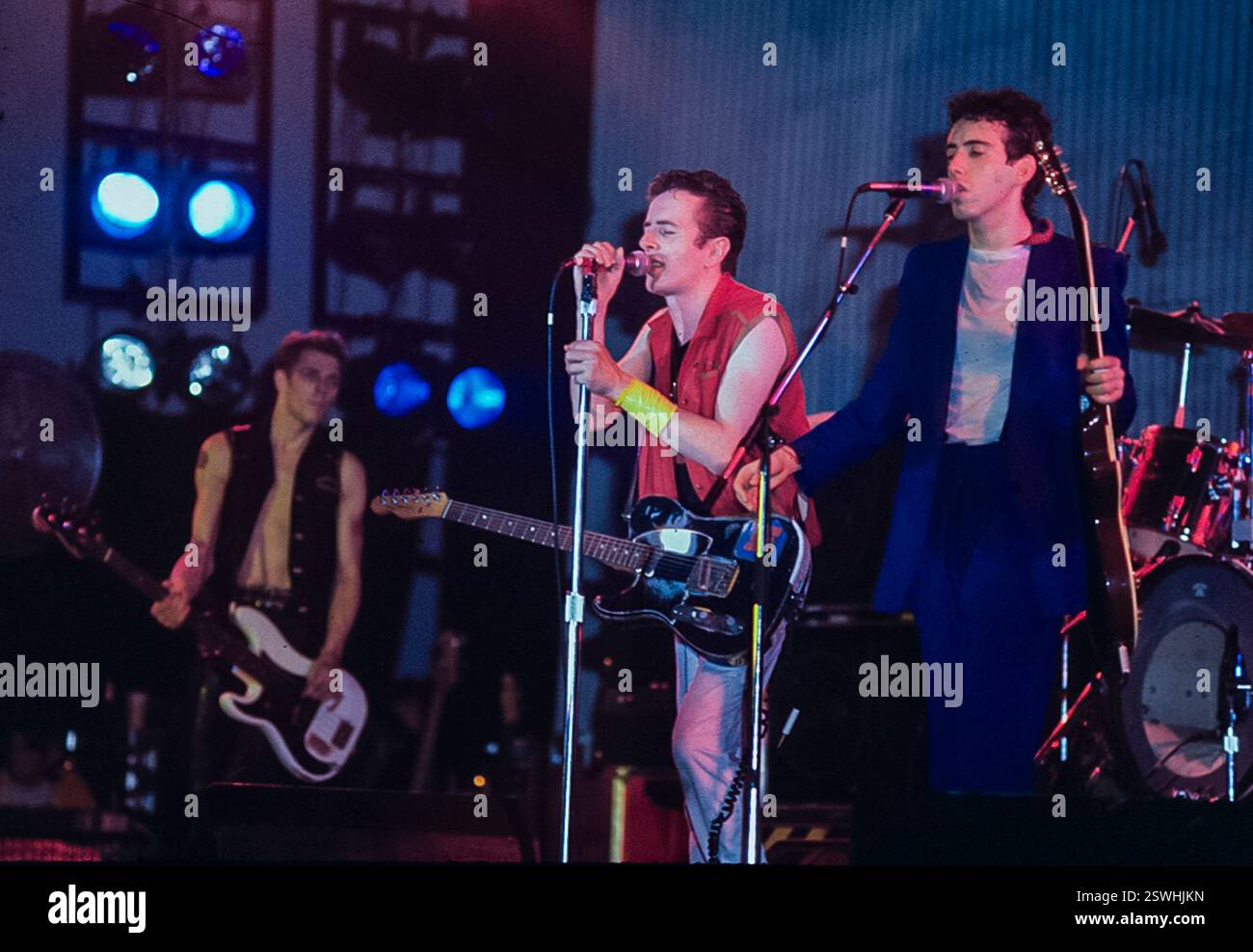 New York City, NY, États-Unis, personnes de groupe, hommes, UK Punk Rock Band, 'The Clash » Performing on Stage, in the Bond's Casino, 1983 Banque D'Images