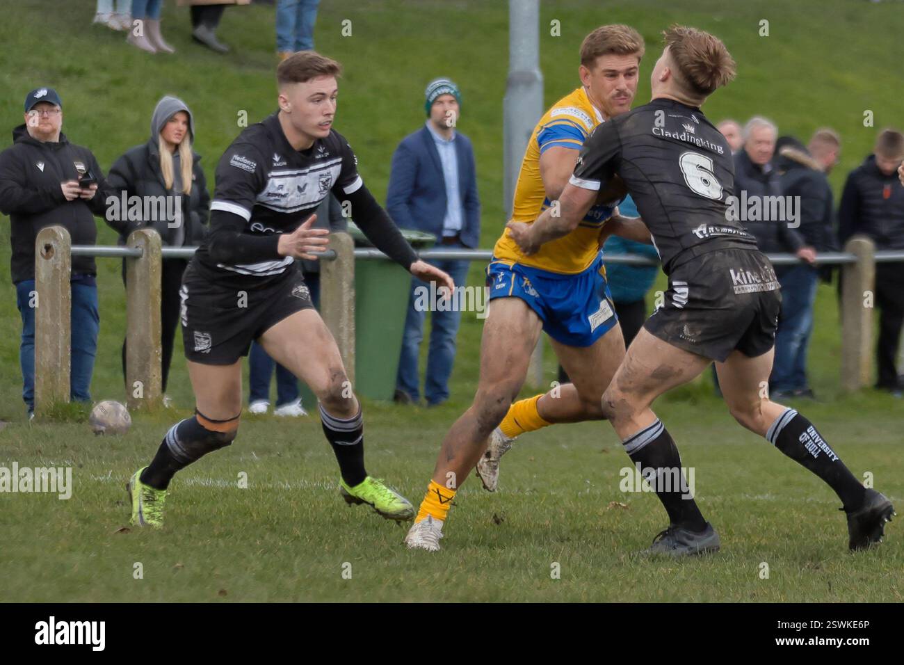 Leeds, Royaume-Uni. 21 février 2025. Arthur Miller Stadium, Coal Hill Drive, Leeds, West Yorkshire, 21 février 2025. Réserve Leeds Rhinos Reserves v Hull FC Reserves Ethan Clark-Wood de Leeds Rhinos fait ses débuts en club lors d'un match amical de pré-saison contre Hull FC Reserves Credit : Touchlinepics/Alamy Live News Banque D'Images