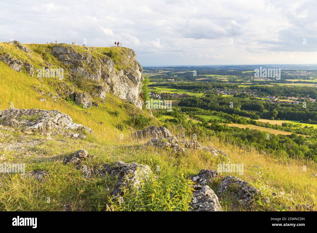 Walberla et vue, Ehrenbuerg, Franconian Alb, Bavière, Allemagne, Europe Banque D'Images