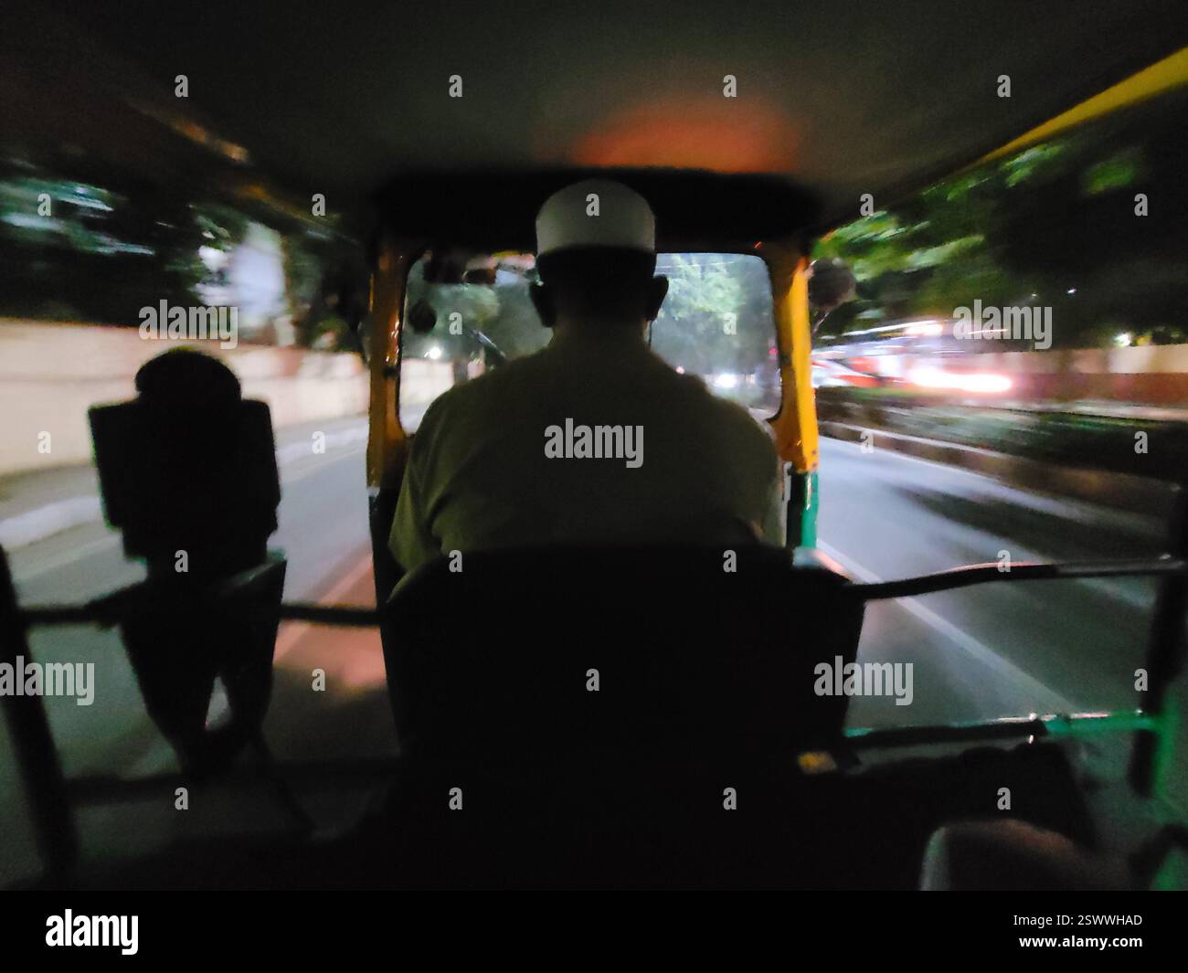 Mode de transport - Auto - Rickshaw dans les routes indiennes. Banque D'Images