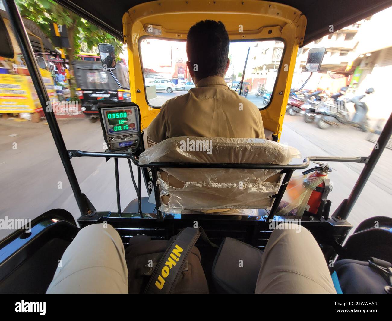 Mode de transport - Auto - Rickshaw dans les routes indiennes. Banque D'Images