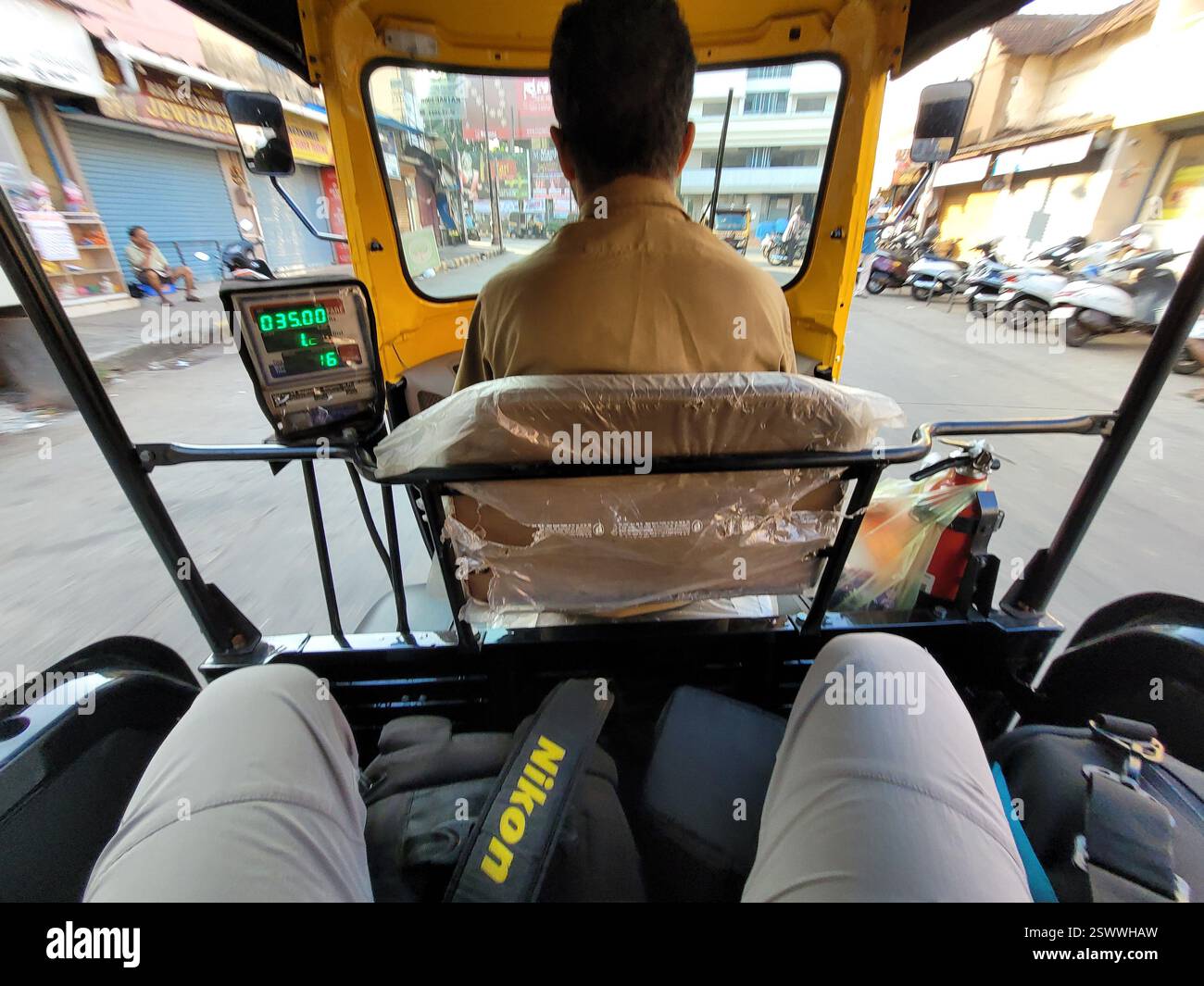 Mode de transport - Auto - Rickshaw dans les routes indiennes. Banque D'Images