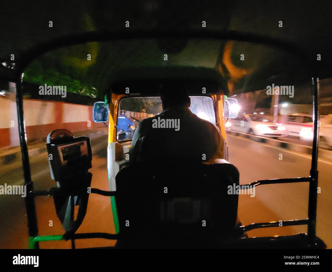 Mode de transport - Auto - Rickshaw dans les routes indiennes. Banque D'Images