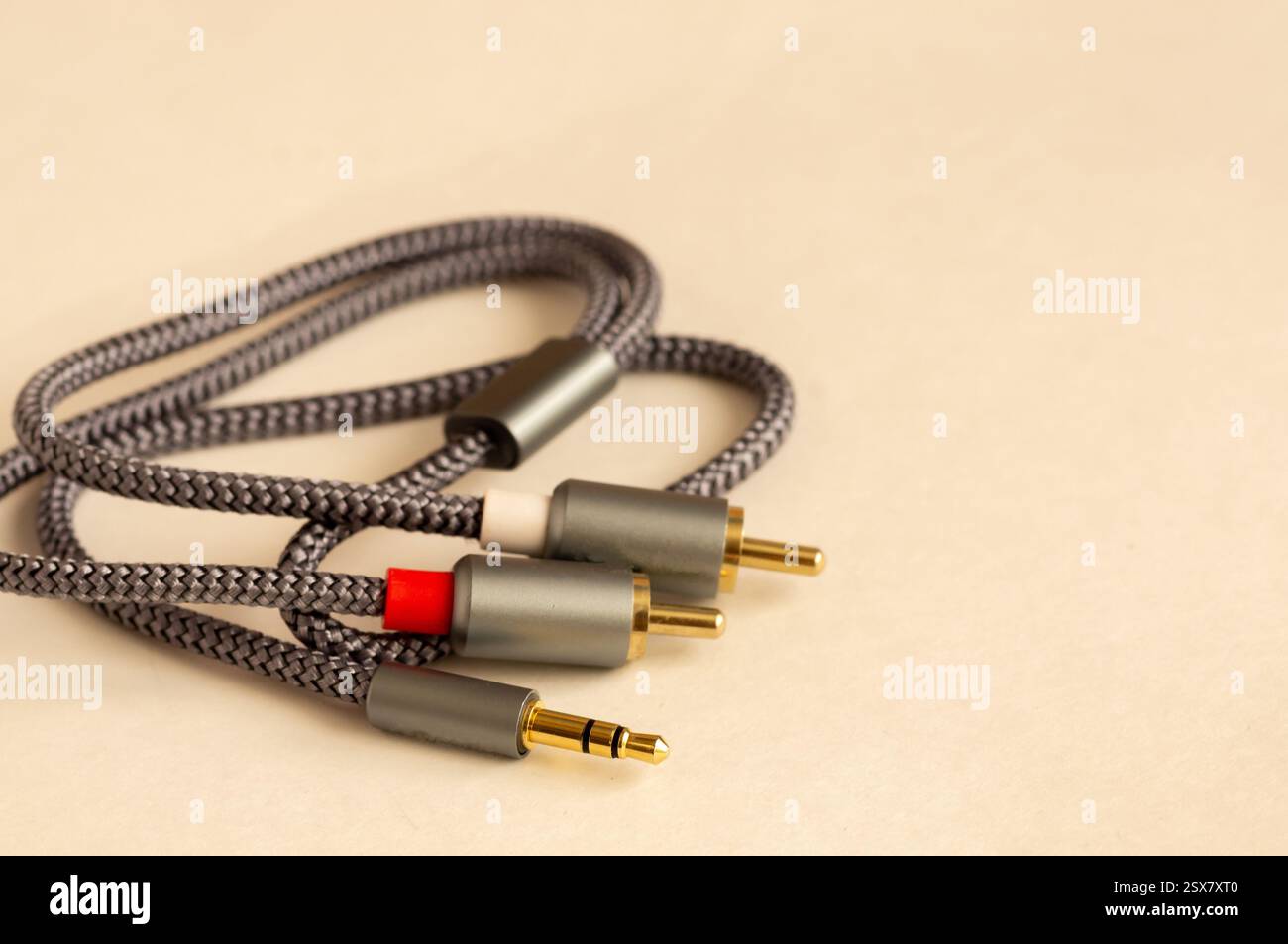 Câble de connexion Tulip et mini-jack pour HI-Fi Banque D'Images