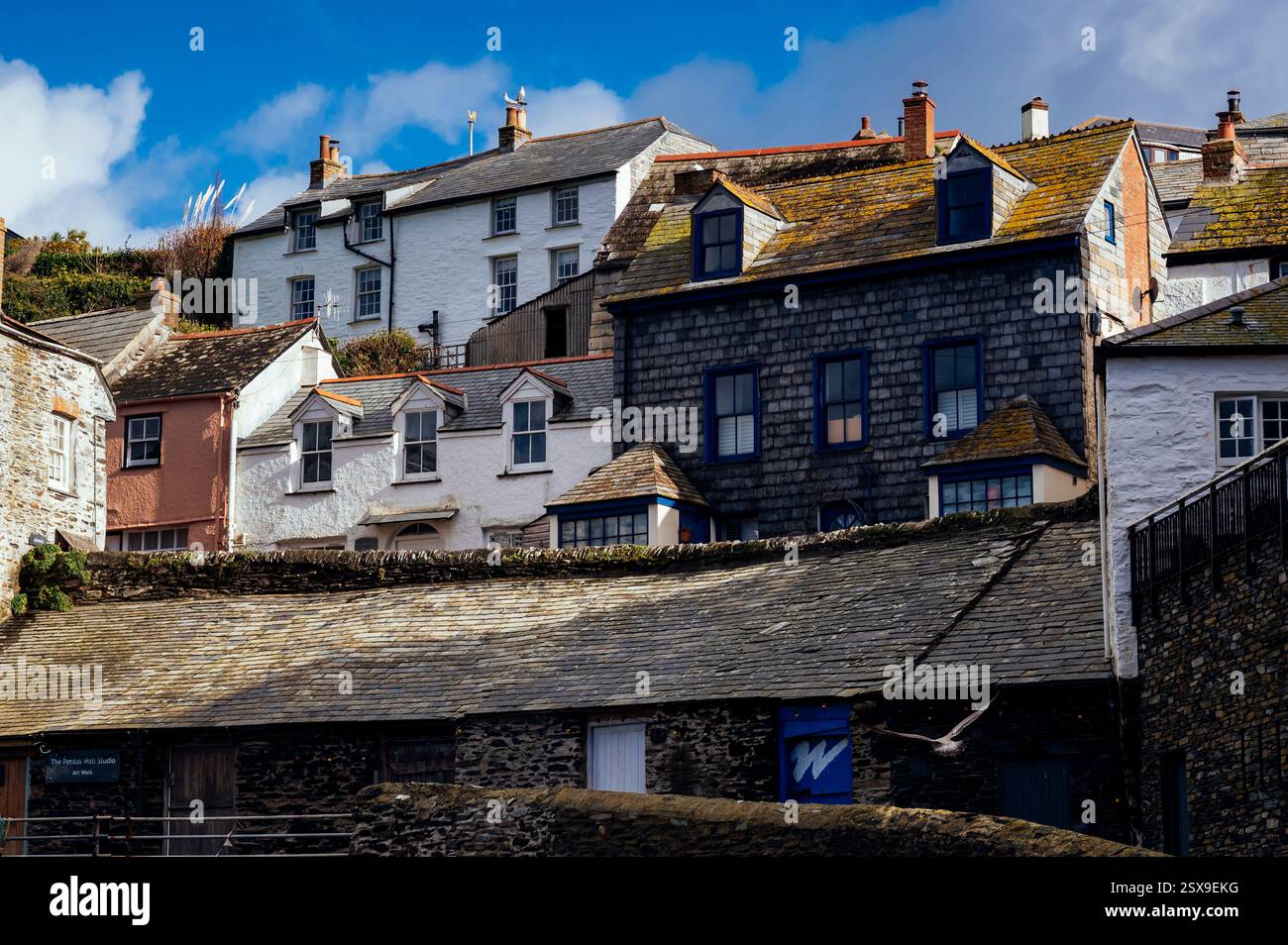 Les anciennes maisons de pêcheurs de Fore Street du port de Port Isaac, Port Isaac, Cornwall, Royaume-Uni Banque D'Images