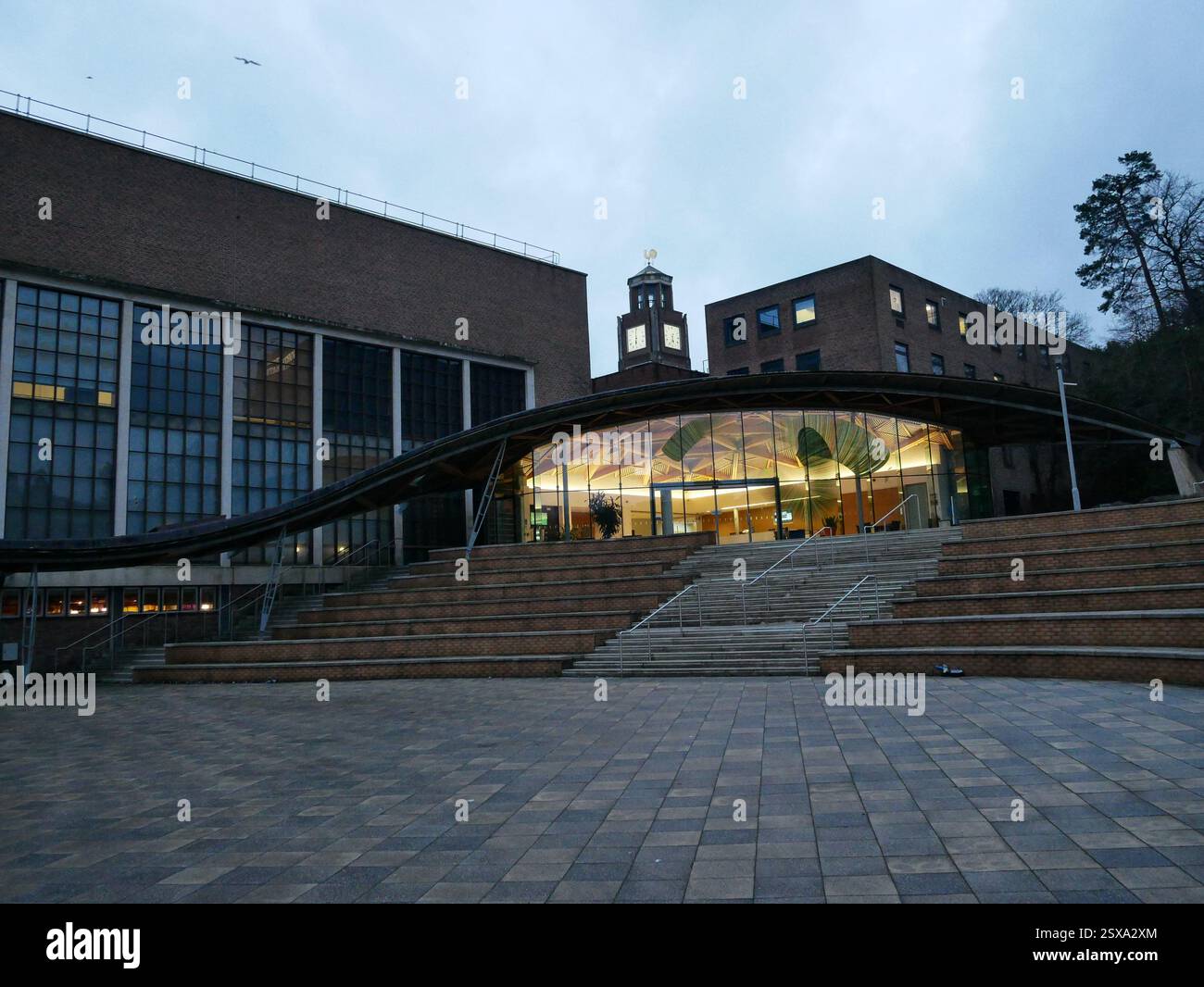 Le bâtiment Great Hall sur le campus de Sreatham, Exeter University, Exeter, Devon, Angleterre, ROYAUME-UNI Banque D'Images