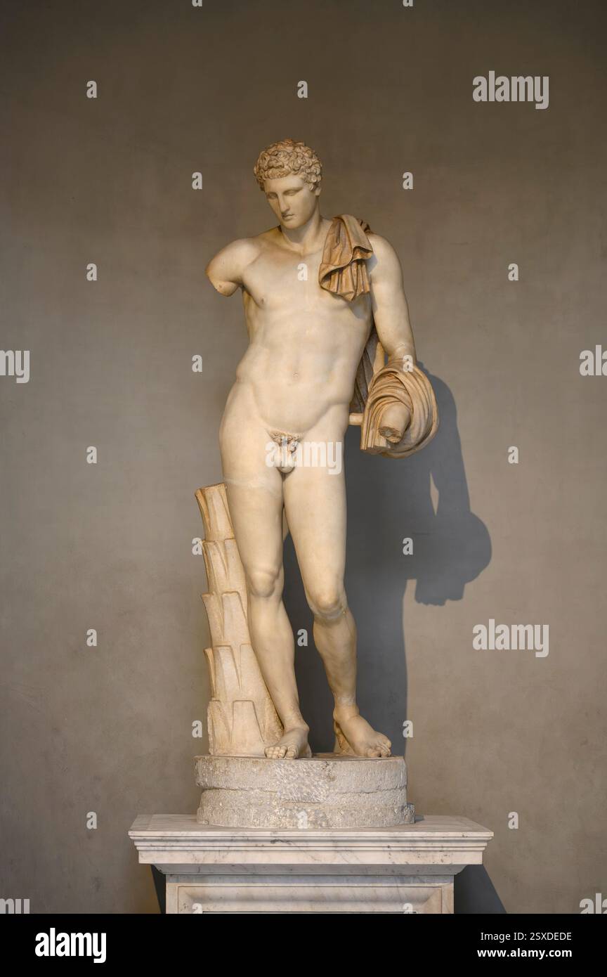 Rome. Italie. Le Belvédère Hermès, 2e C AD (ère Hadrianique) copie romaine dérivée d'un original grec de l'école de Praxiteles, 4e C BC. Museo Pio Banque D'Images