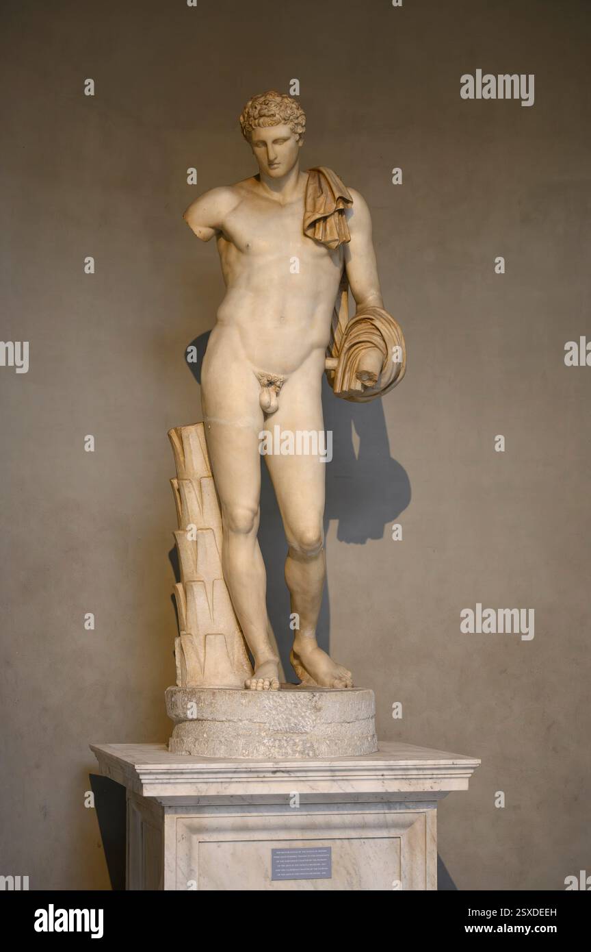 Rome. Italie. Le Belvédère Hermès, 2e C AD (ère Hadrianique) copie romaine dérivée d'un original grec de l'école de Praxiteles, 4e C BC. Museo Pio Banque D'Images