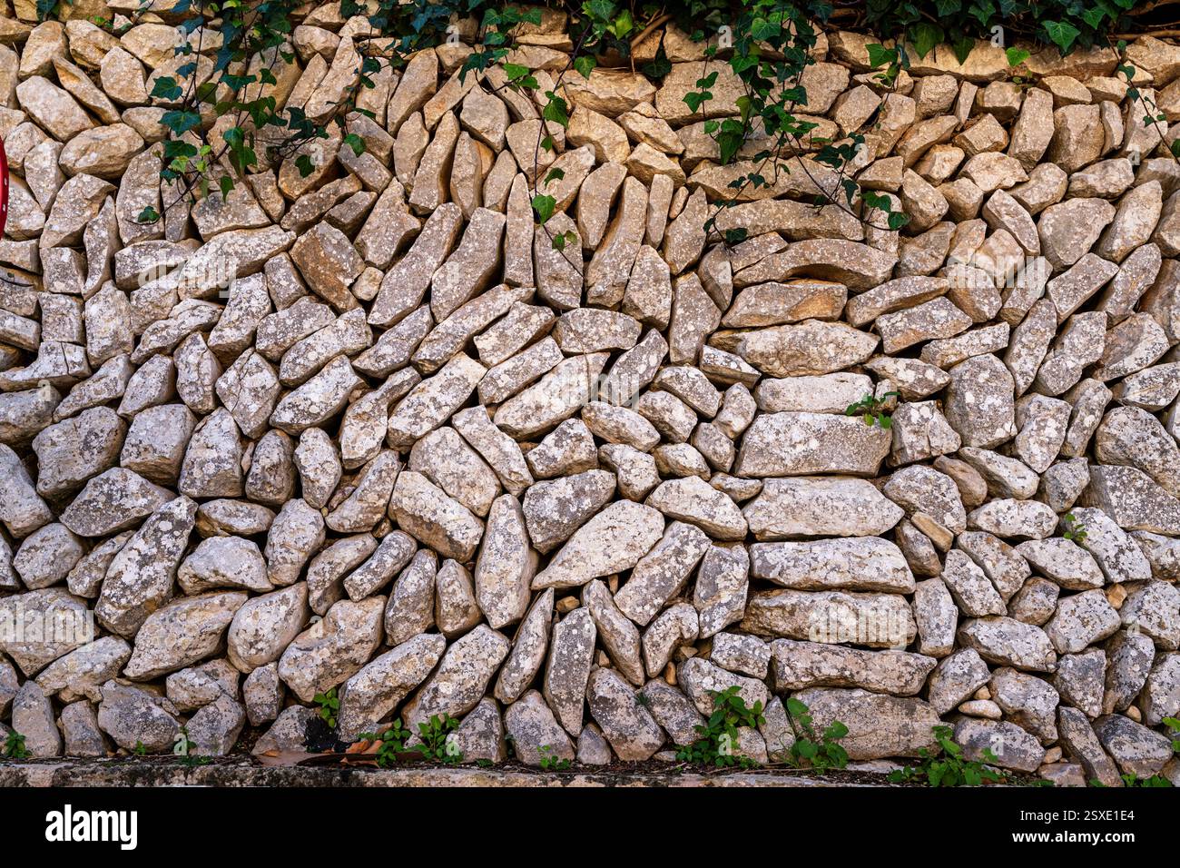 Mur en pierre vivante sans mortier, Randa, Algaida, Majorque, Îles Baléares, Espagne. Banque D'Images