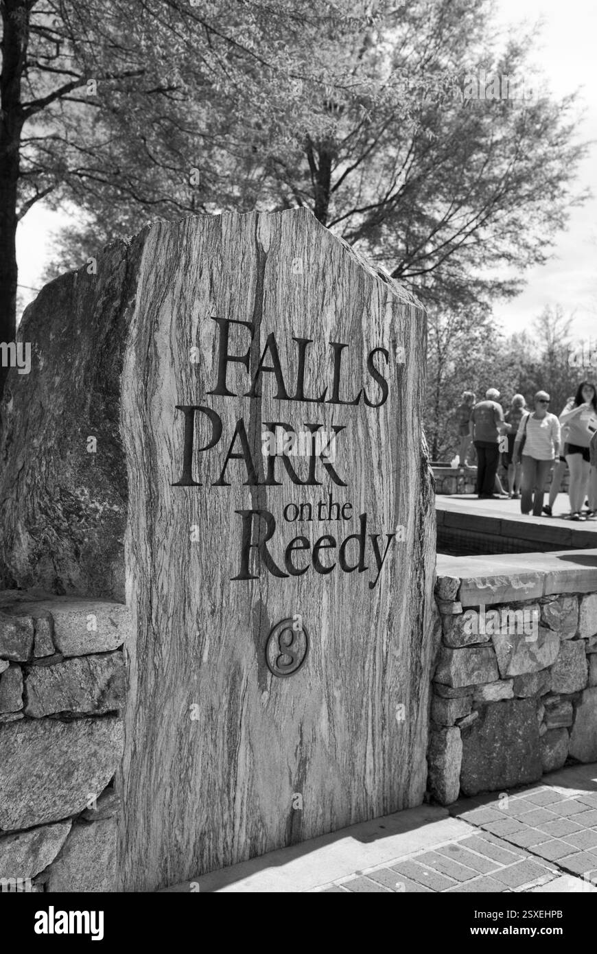 Falls Park sur le panneau d'entrée Reedy dans le centre-ville de Greenville, Caroline du Sud, États-Unis. Un point de repère accueillant pour le parc urbain populaire de la ville. Banque D'Images