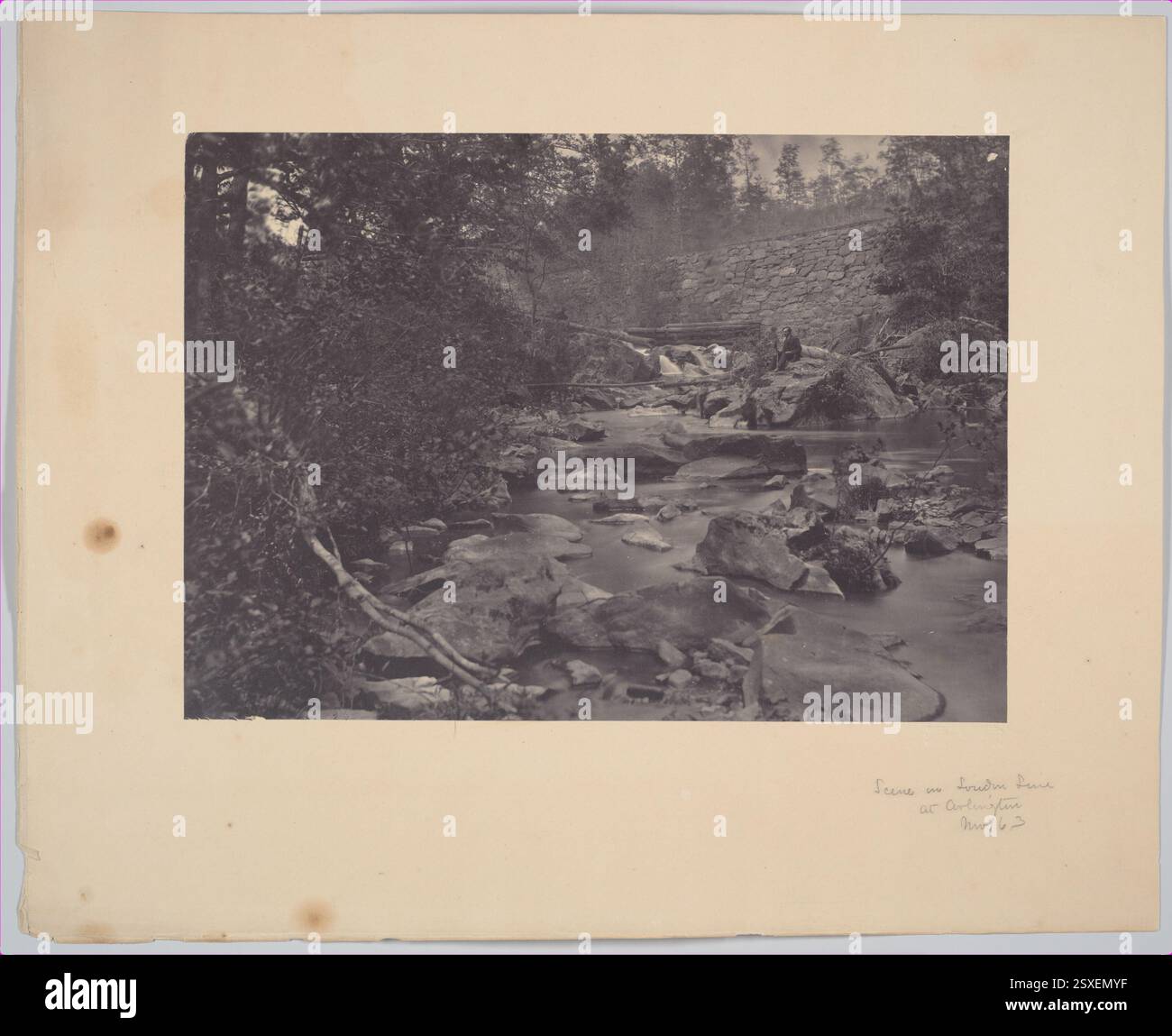 Photographie d'Andrew Joseph Russell, prise près d'Arlington Mills en mai 1863. L'imprimé argenté à l'albumen capture une scène de la guerre de Sécession, montrant le paysage autour d'Arlington Mills pendant la guerre. Banque D'Images